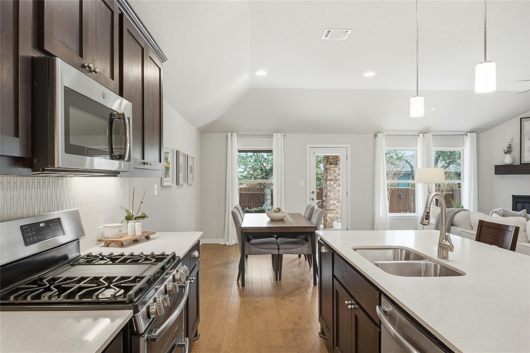 4163 Van Ness Ave, Round Rock, TX 78681