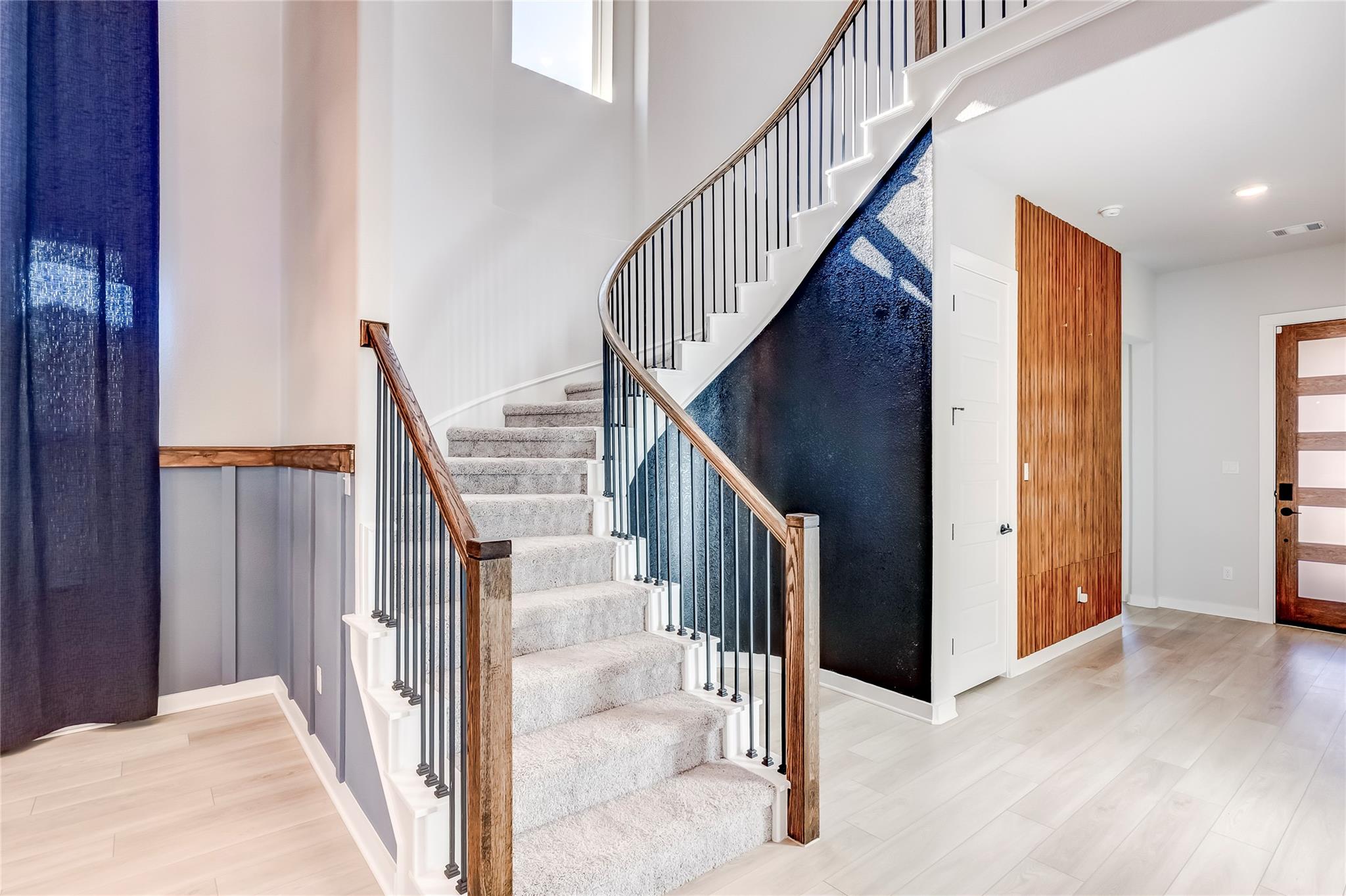 129 Cotton Tree Ter, Dripping Springs, TX 78620