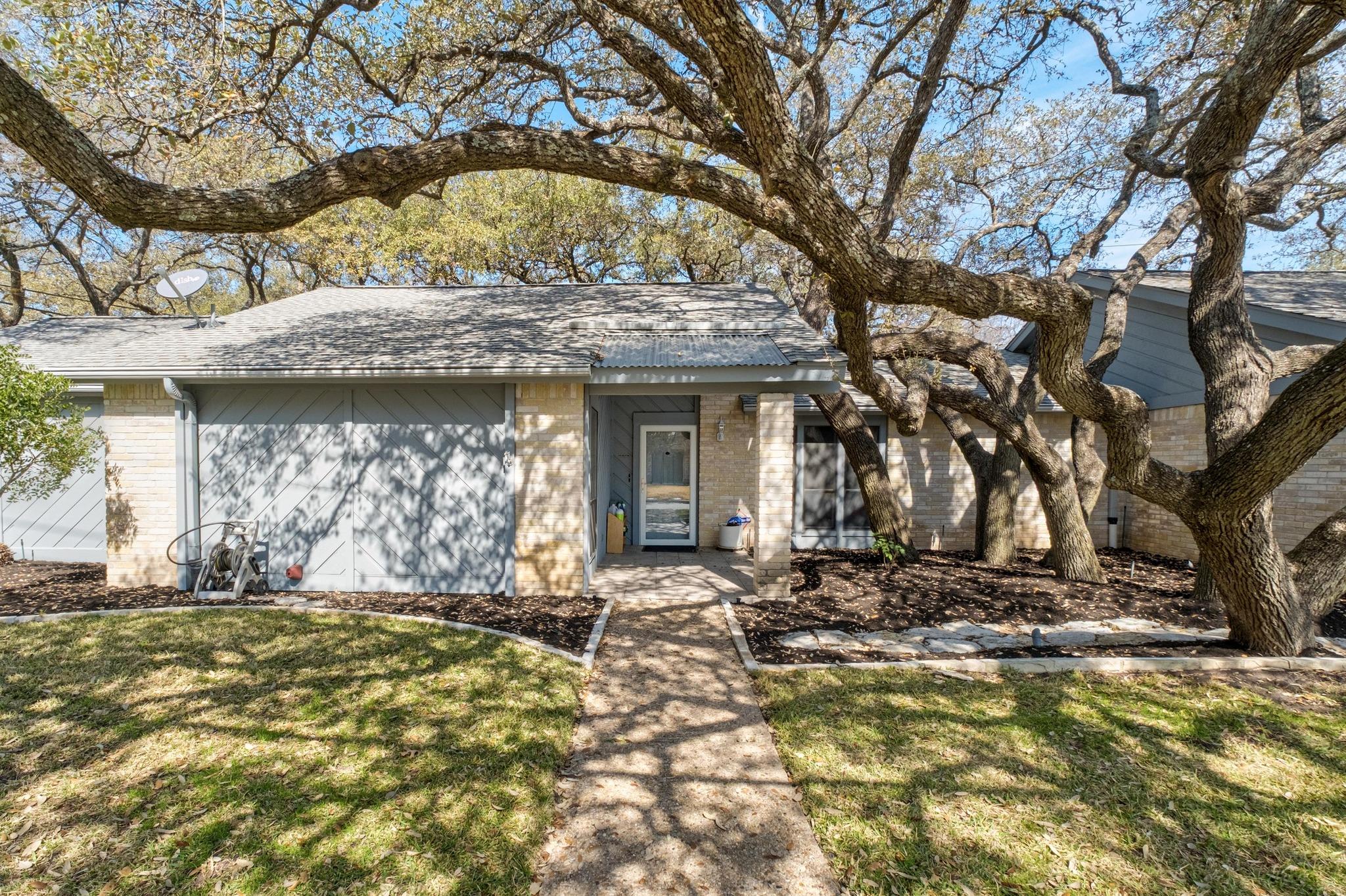 8401 Greenflint Ln # A & B, Austin, TX 78759