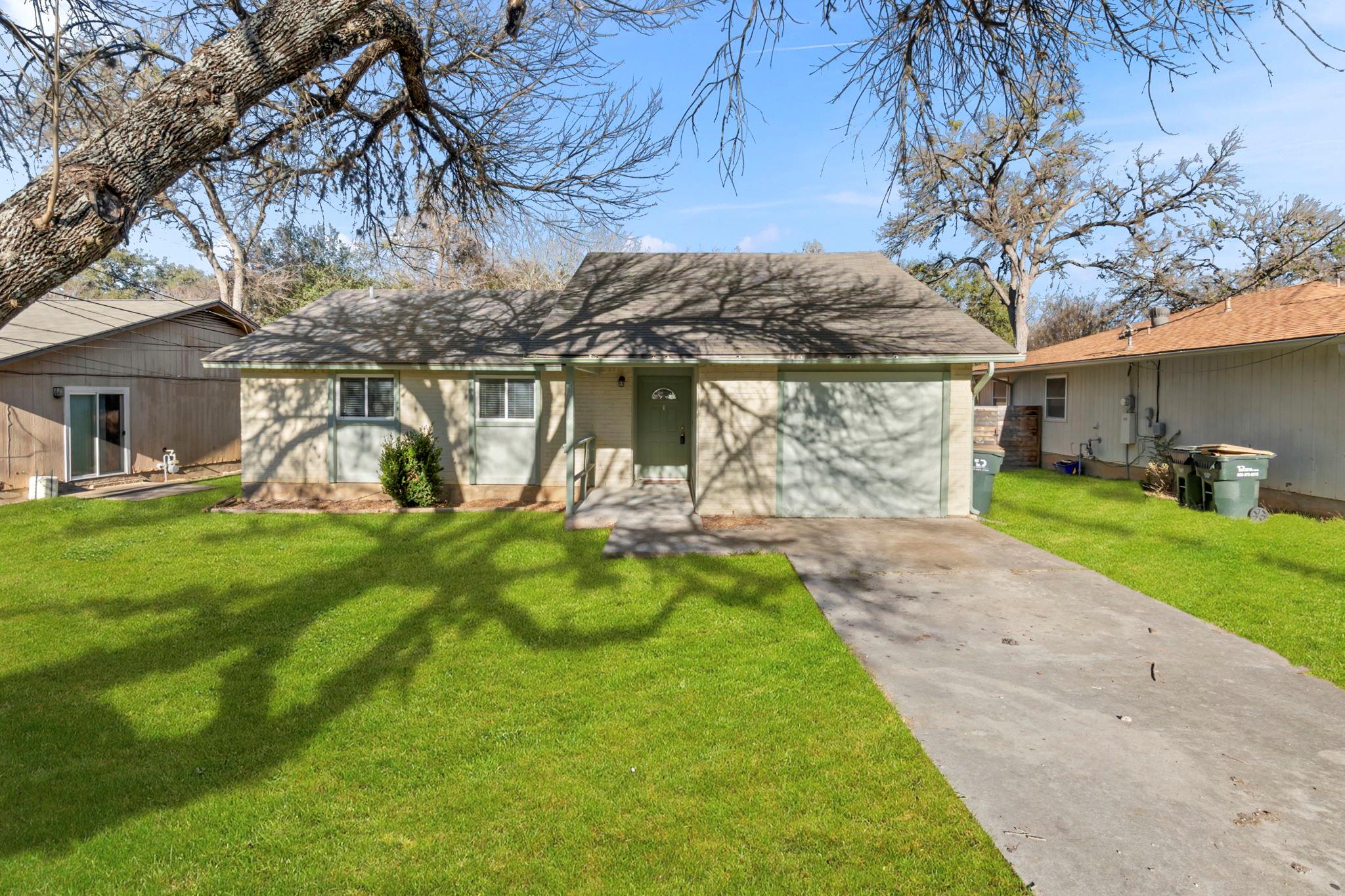 2016 Nevada St, San Marcos, TX 78666