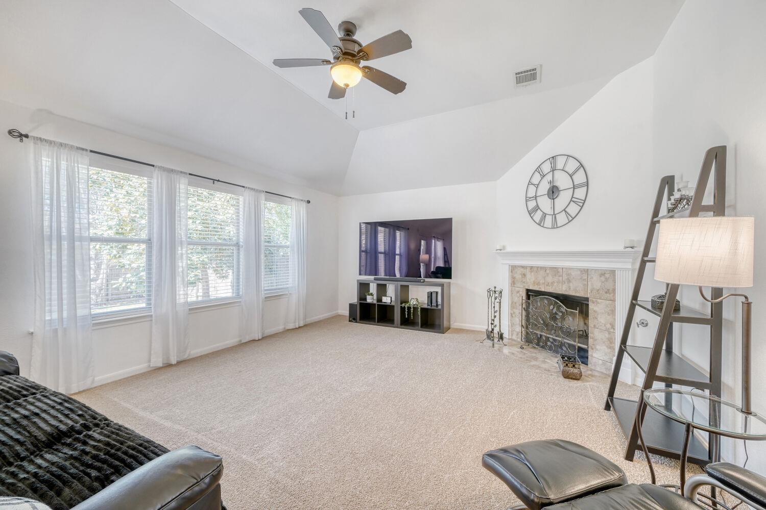 218 Desert Highlands Trl, Round Rock, TX 78665