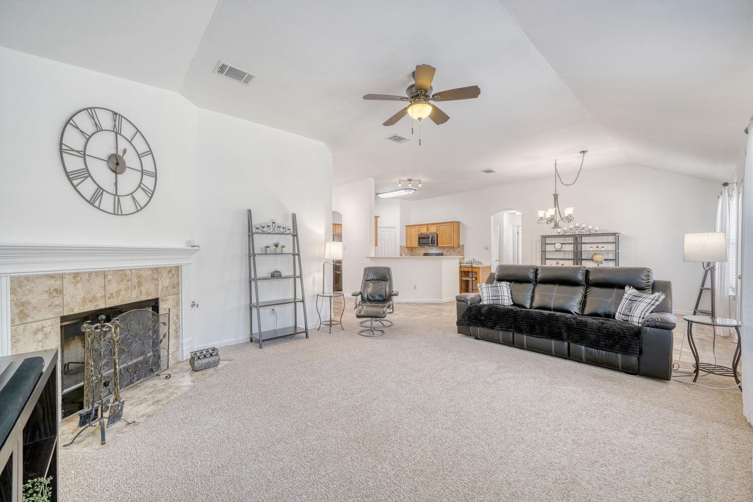 218 Desert Highlands Trl, Round Rock, TX 78665