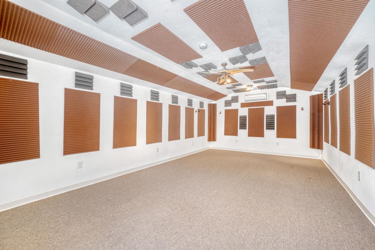 218 Desert Highlands Trl, Round Rock, TX 78665