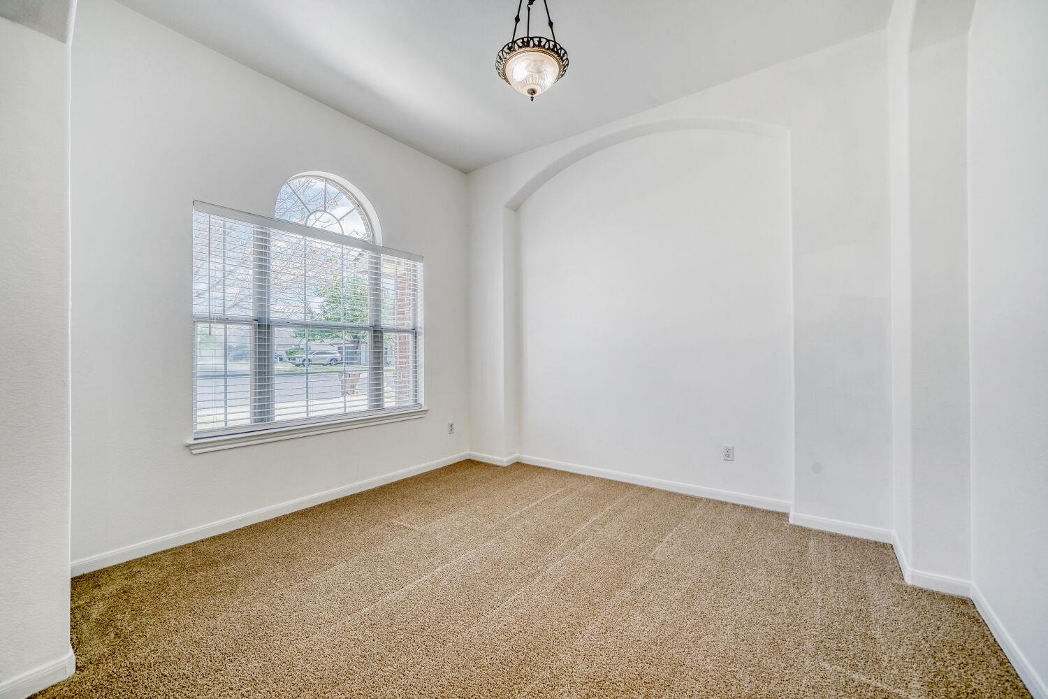 218 Desert Highlands Trl, Round Rock, TX 78665