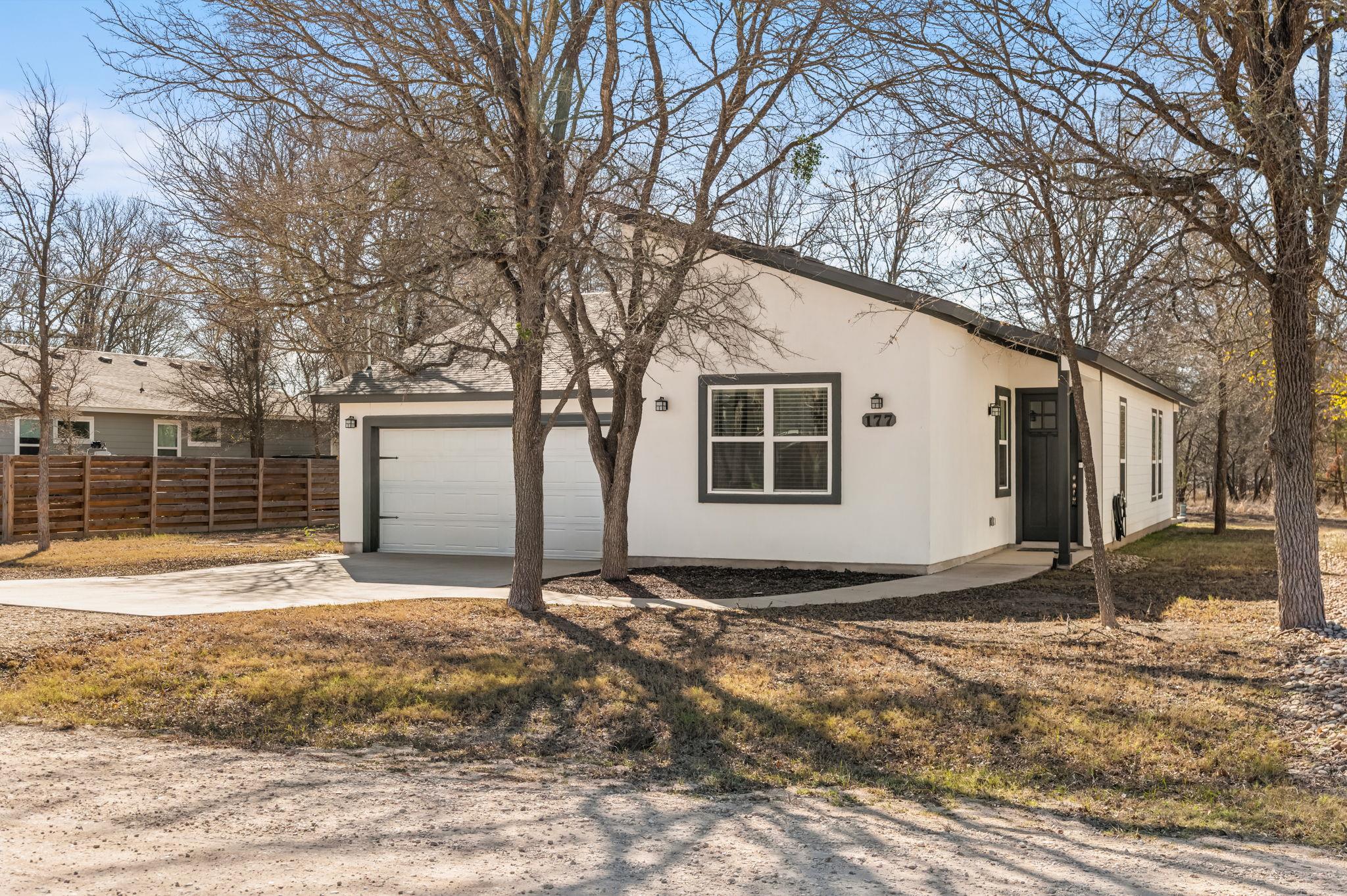 177 Mokulua Ln, Bastrop, TX 78602