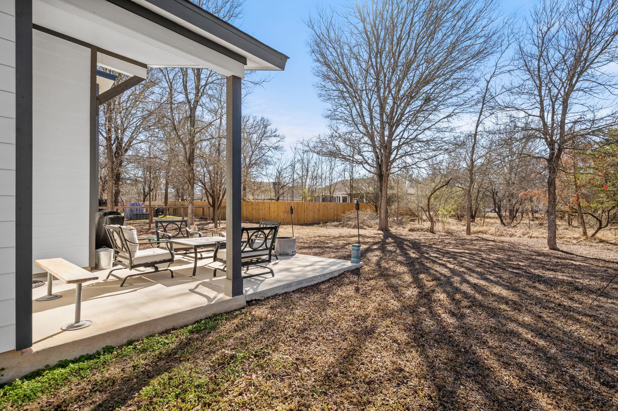 177 Mokulua Ln, Bastrop, TX 78602