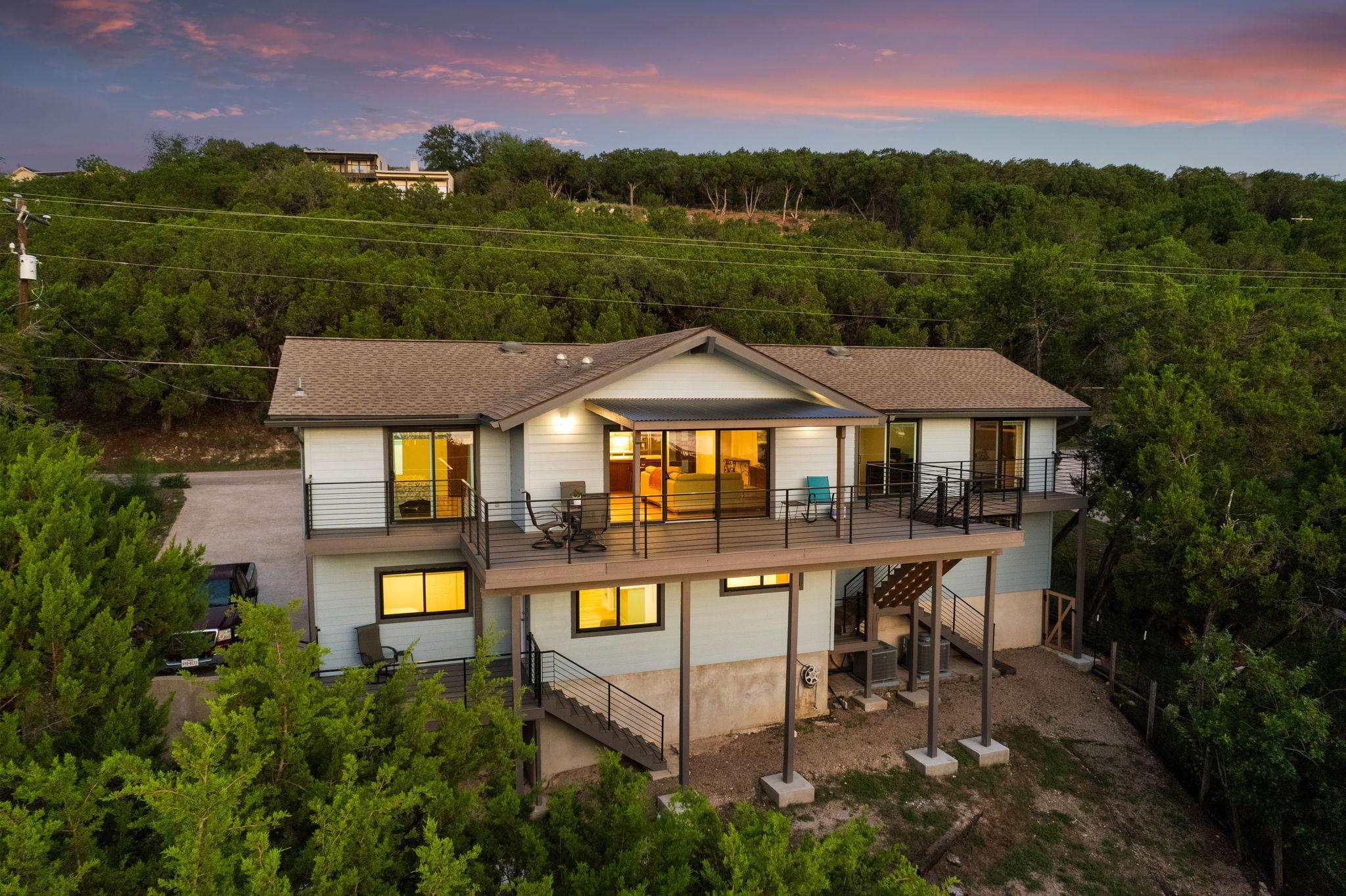 6300 Lakeshore Dr, Lago Vista, TX 78645