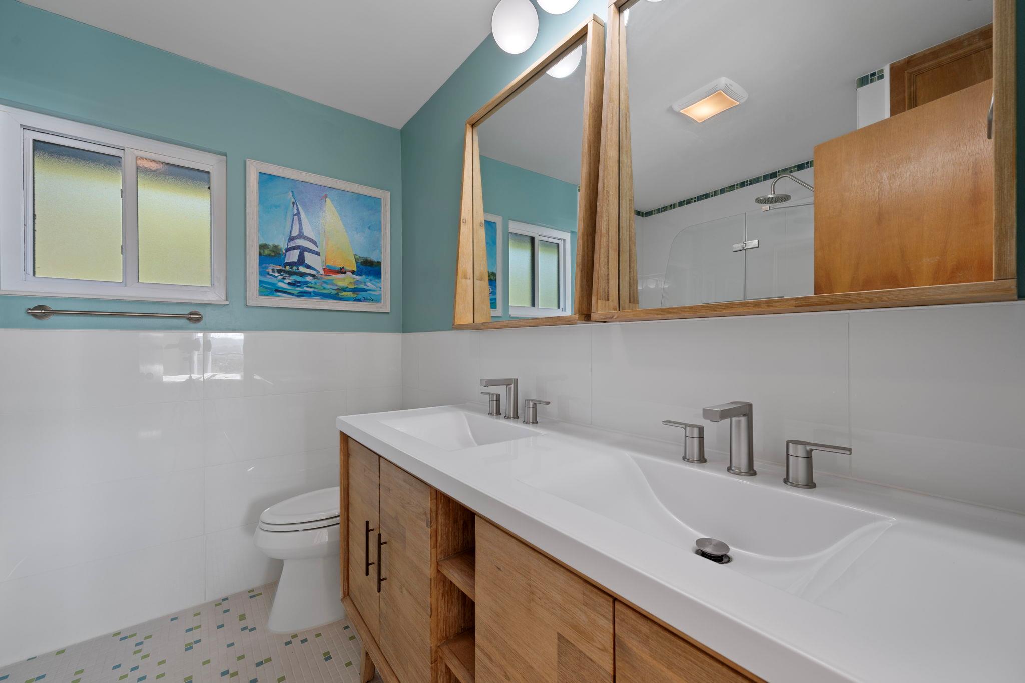 6300 Lakeshore Dr, Lago Vista, TX 78645