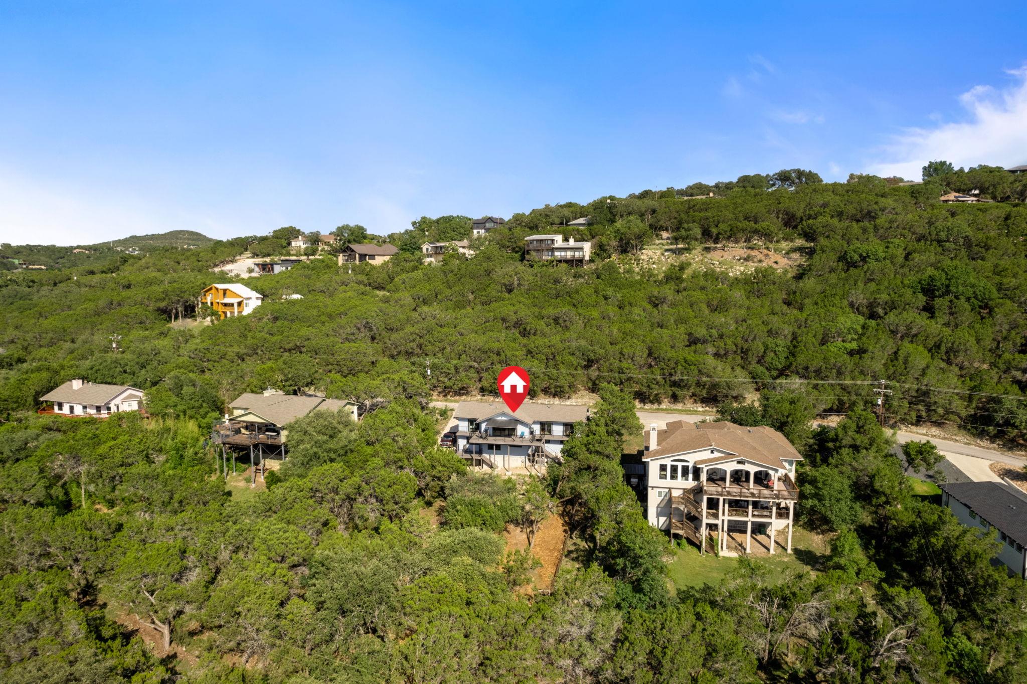 6300 Lakeshore Dr, Lago Vista, TX 78645