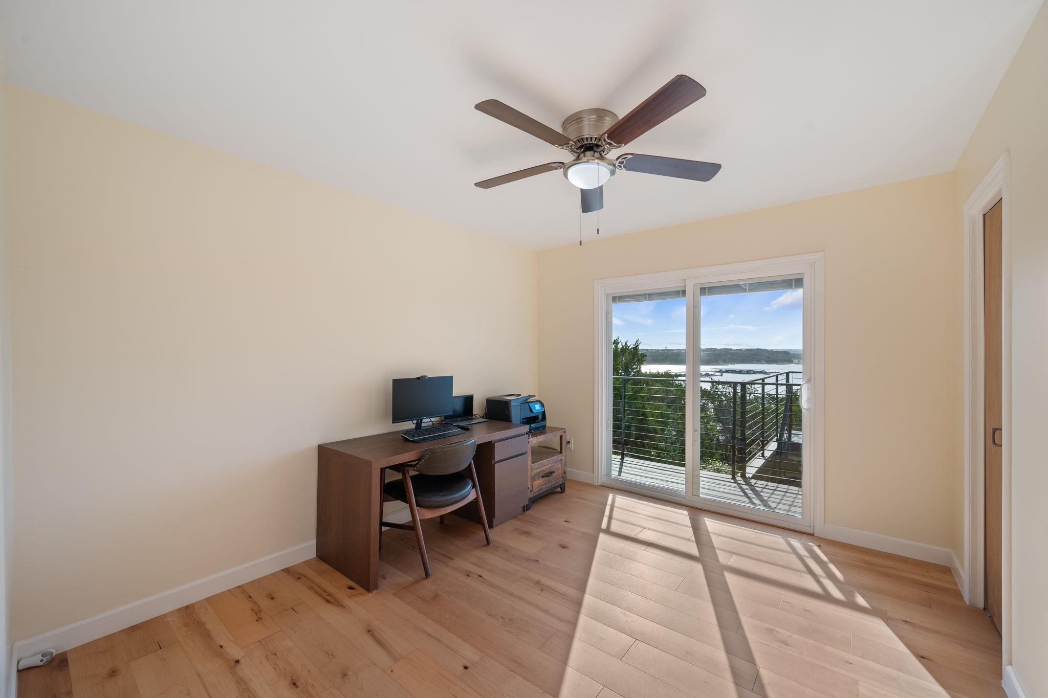 6300 Lakeshore Dr, Lago Vista, TX 78645