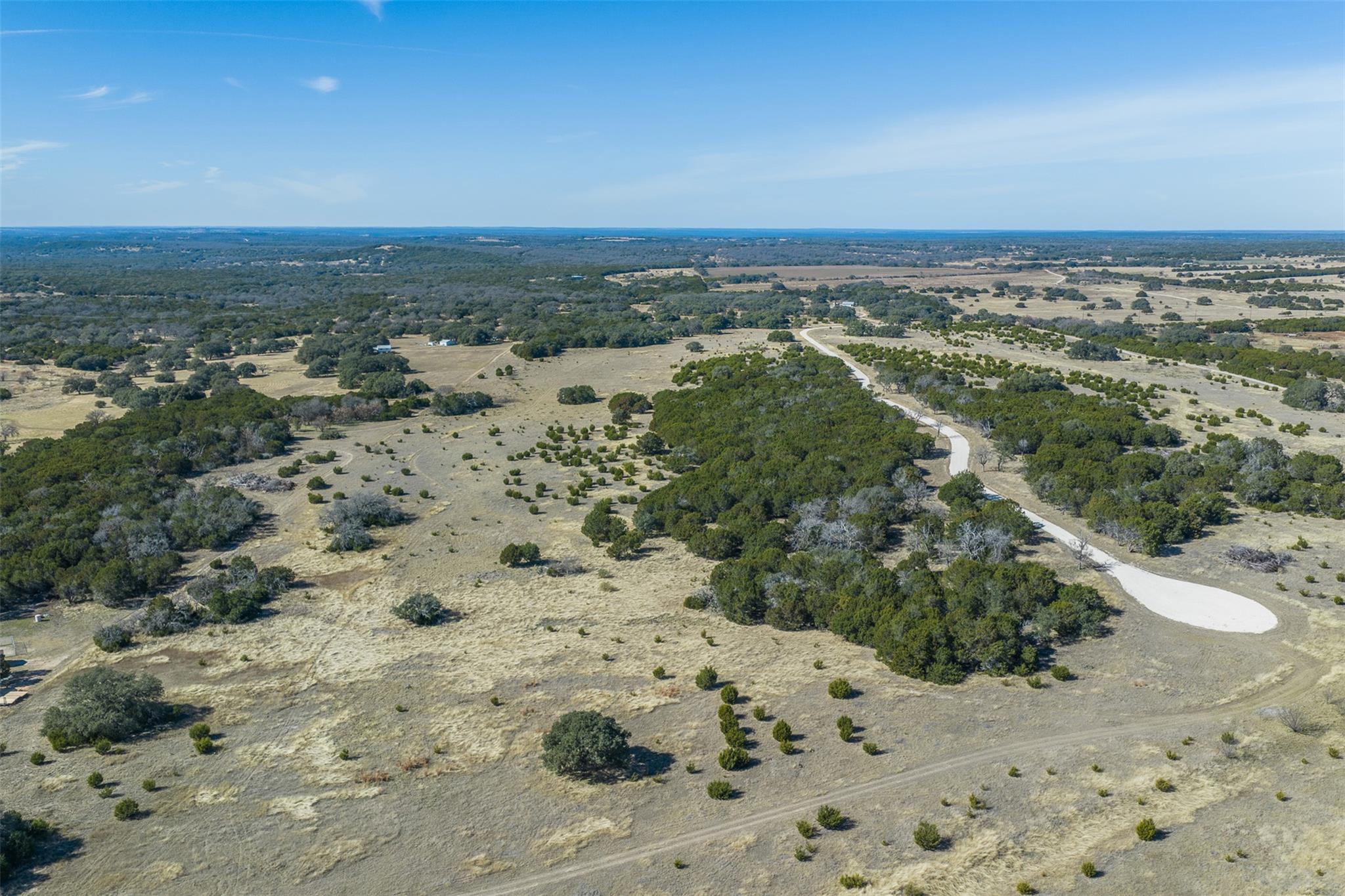 10 Bluestem Ln, Lampasas, TX 76550