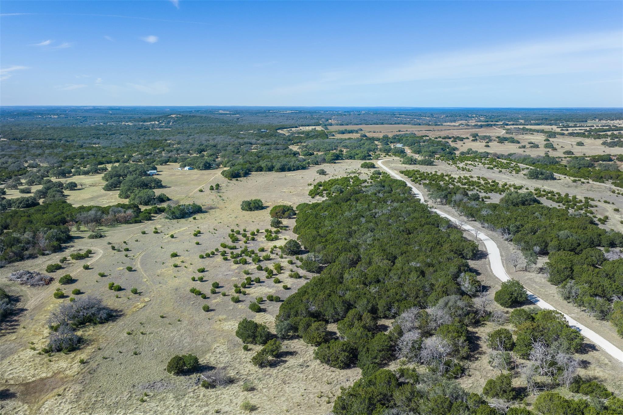 10 Bluestem Ln, Lampasas, TX 76550