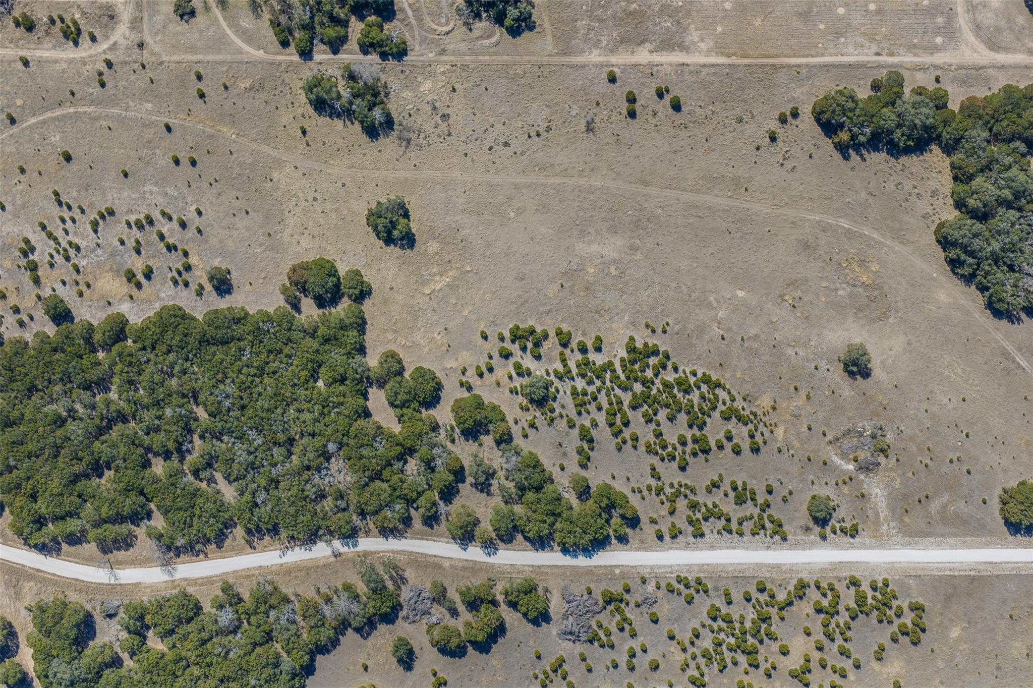 10 Bluestem Ln, Lampasas, TX 76550