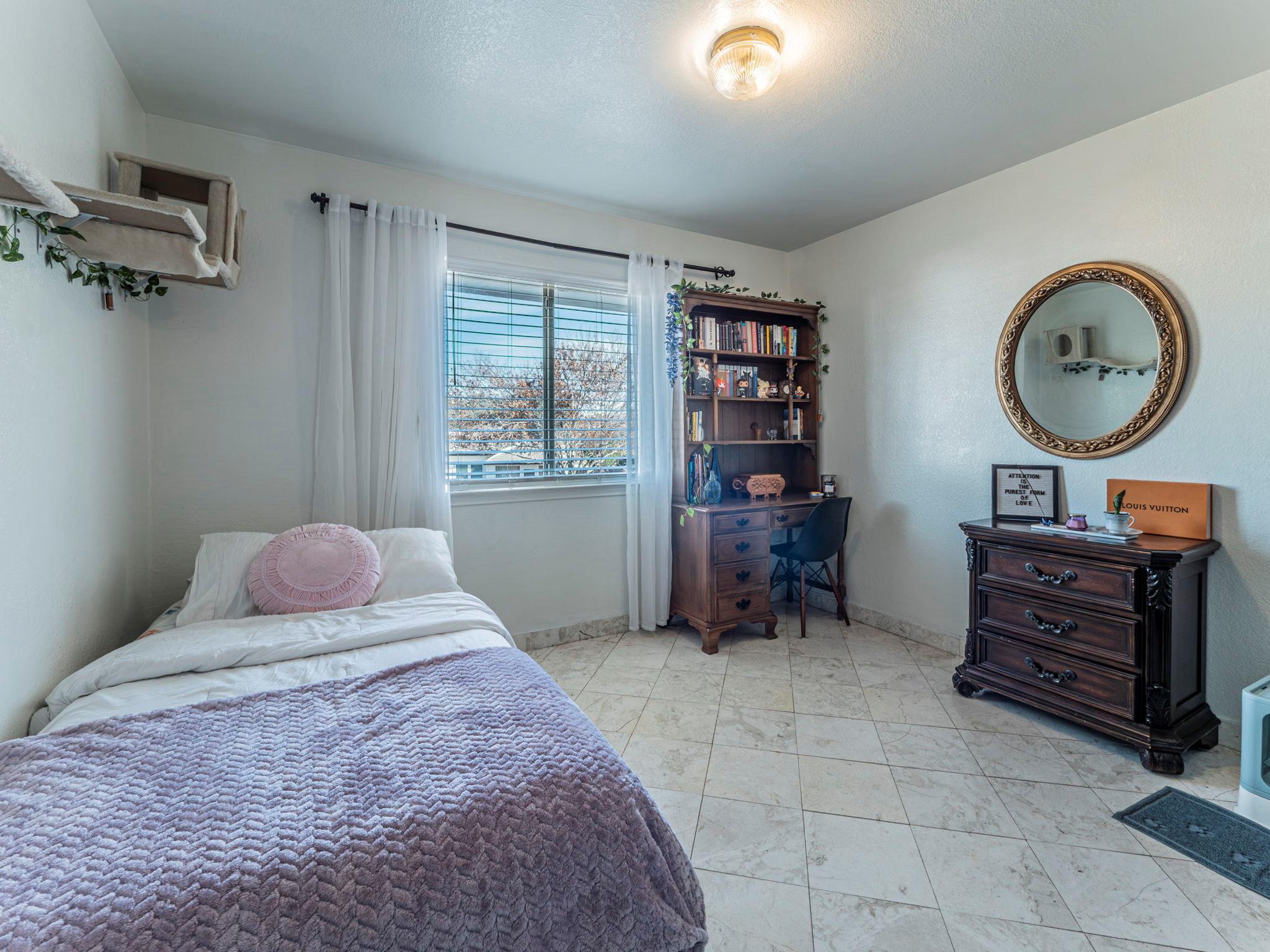 17607 Van Horn Ct, Round Rock, TX 78664