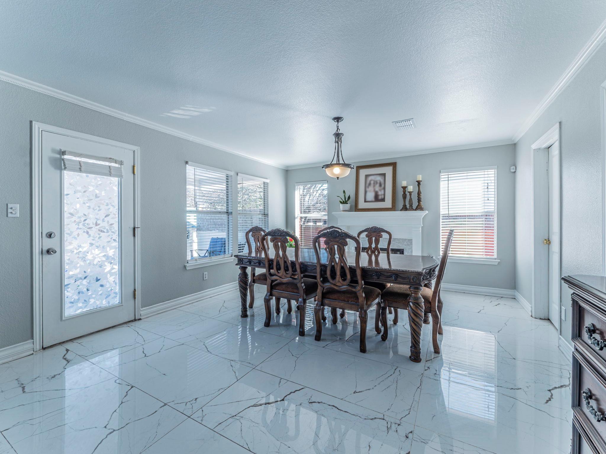 17607 Van Horn Ct, Round Rock, TX 78664