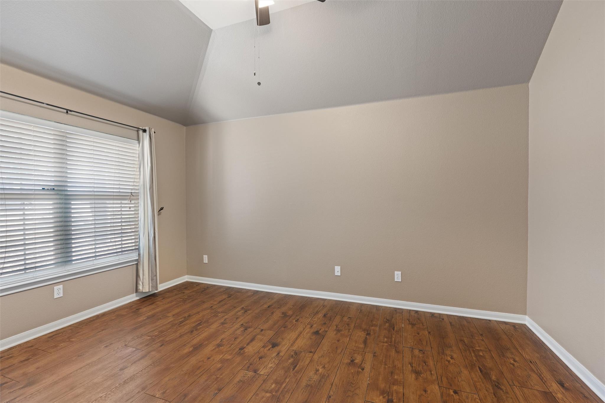 407 Red Hawk Dr, Leander, TX 78641