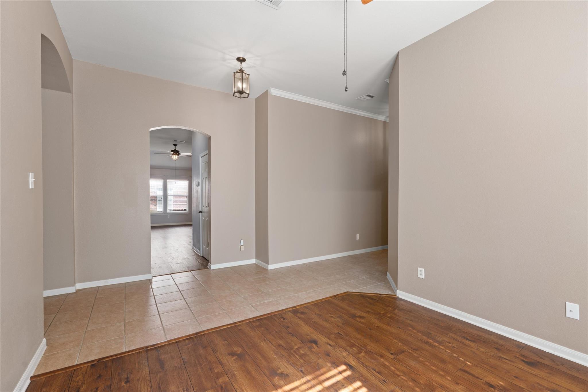 407 Red Hawk Dr, Leander, TX 78641