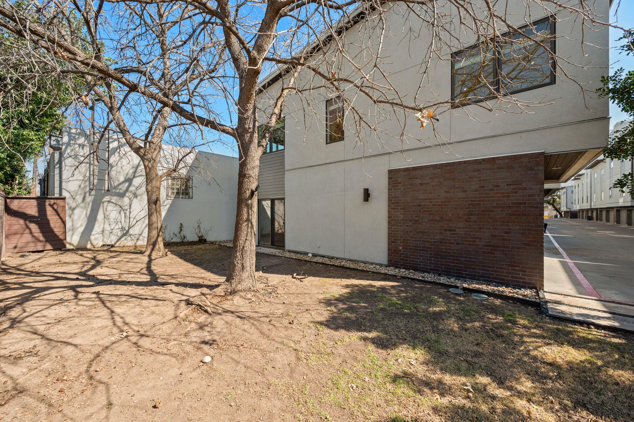 1702 S Lamar Blvd # 16, Austin, TX 78704
