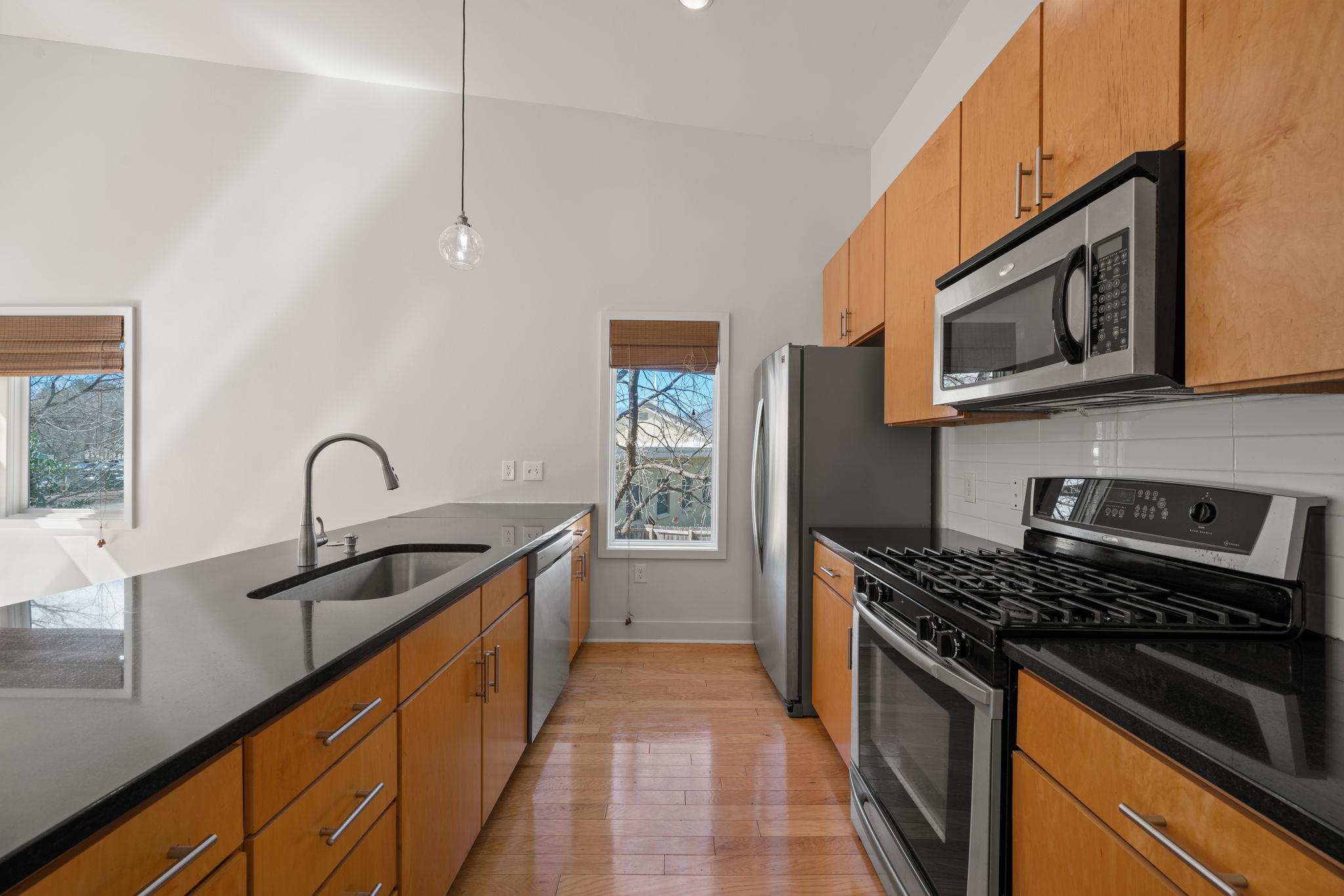 1702 S Lamar Blvd # 16, Austin, TX 78704