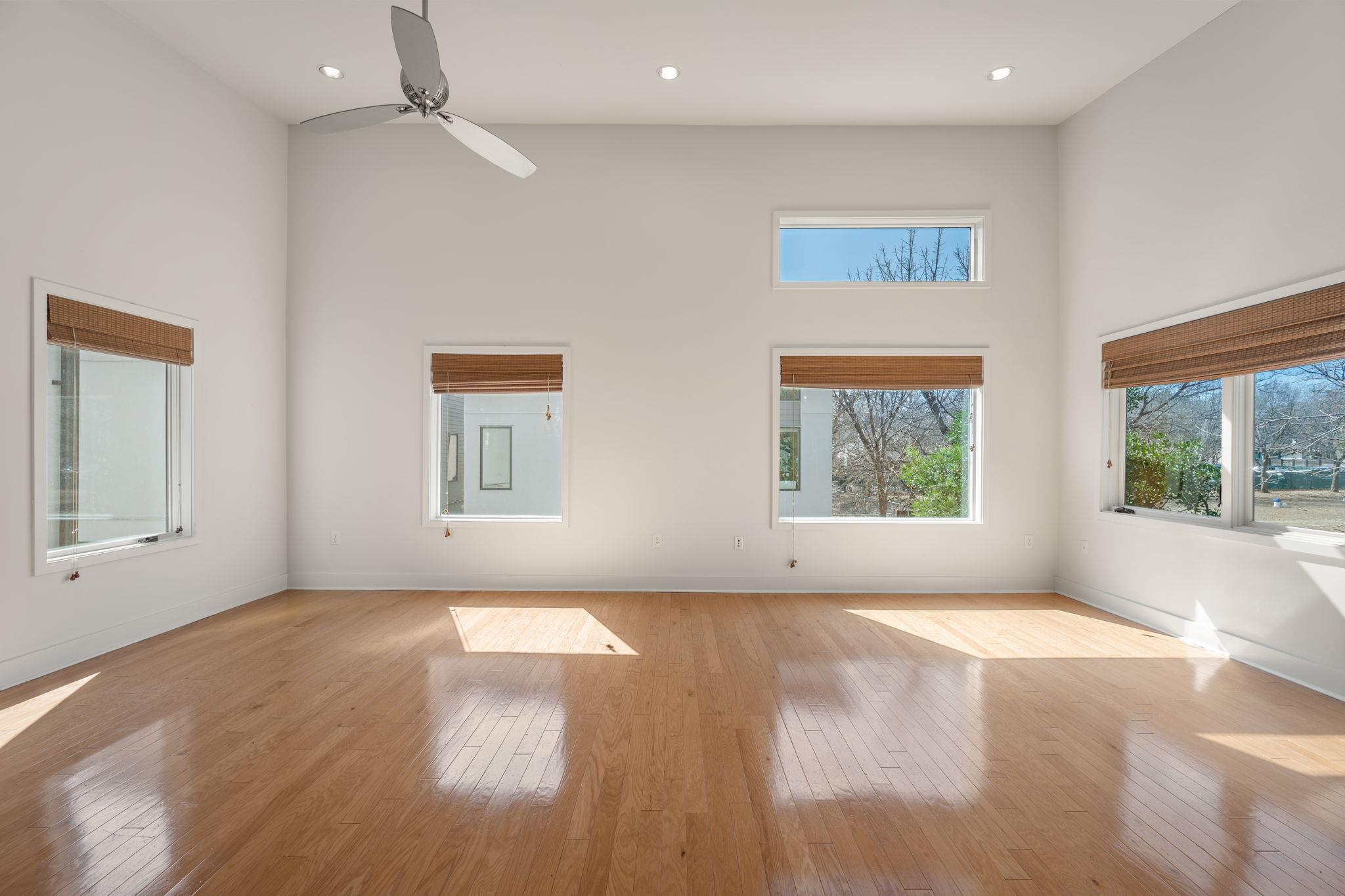 1702 S Lamar Blvd # 16, Austin, TX 78704