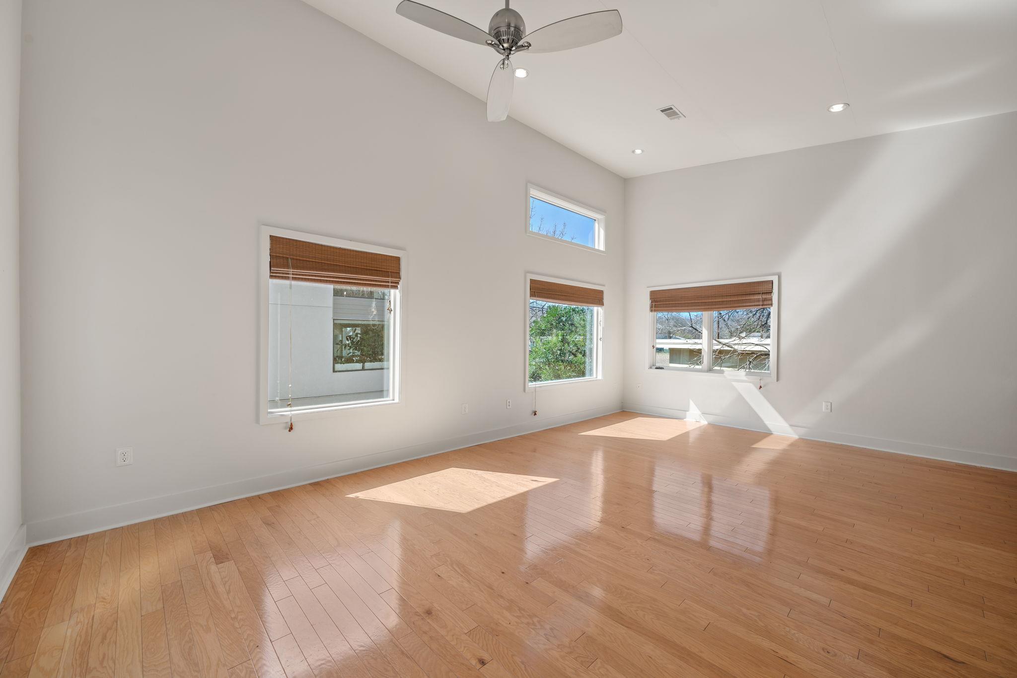 1702 S Lamar Blvd # 16, Austin, TX 78704