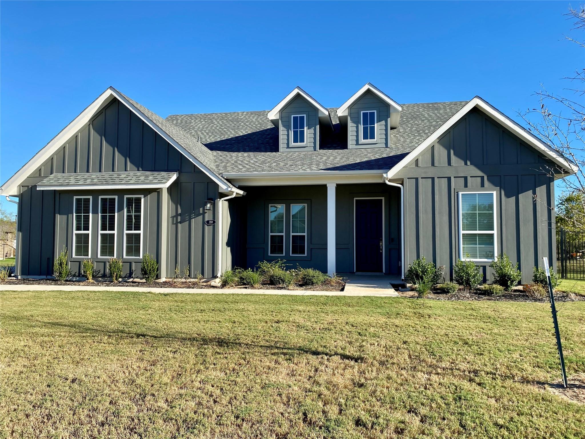 359 Raptor Beak Way, Cedar Creek, TX 78612