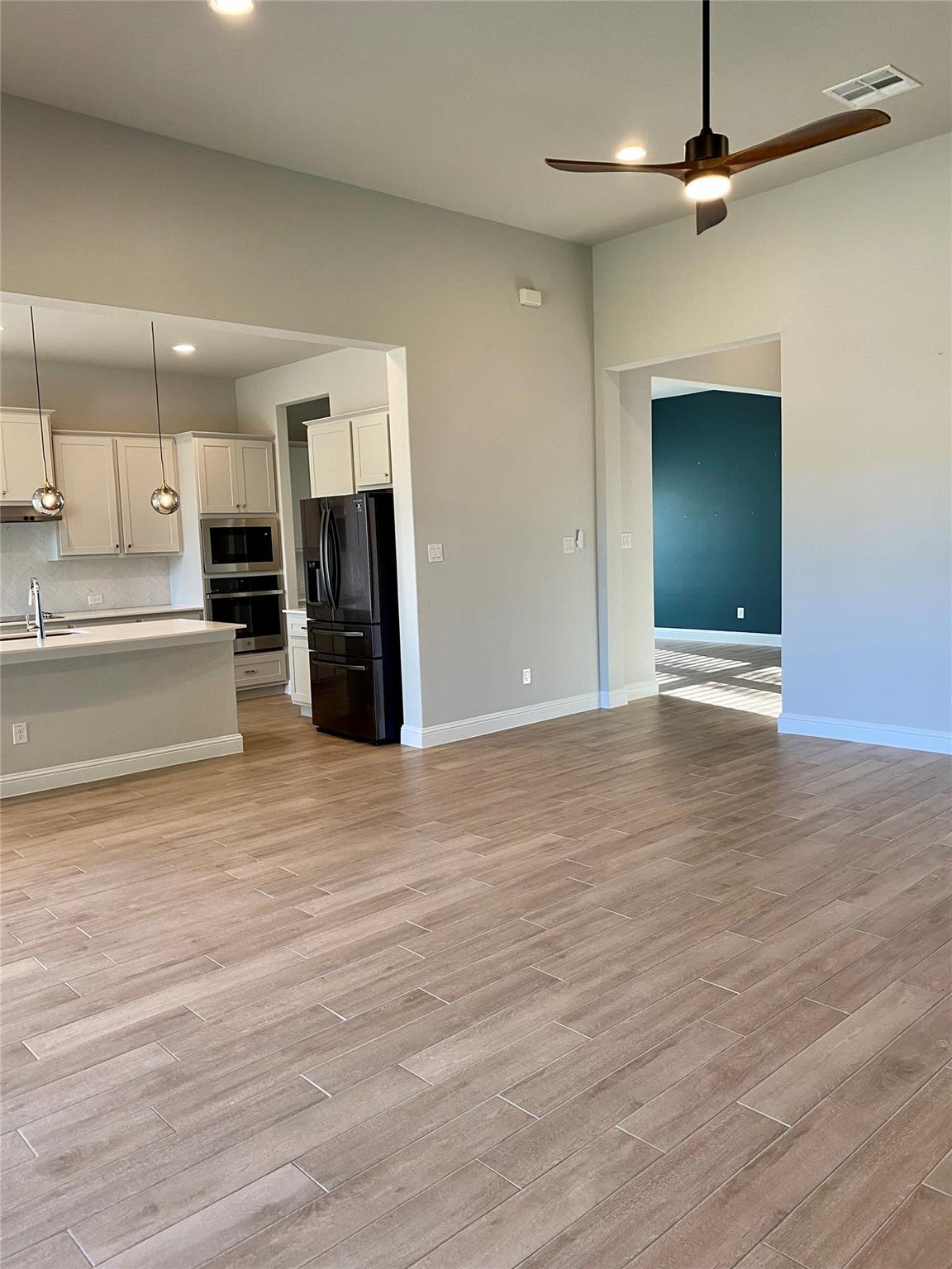 359 Raptor Beak Way, Cedar Creek, TX 78612