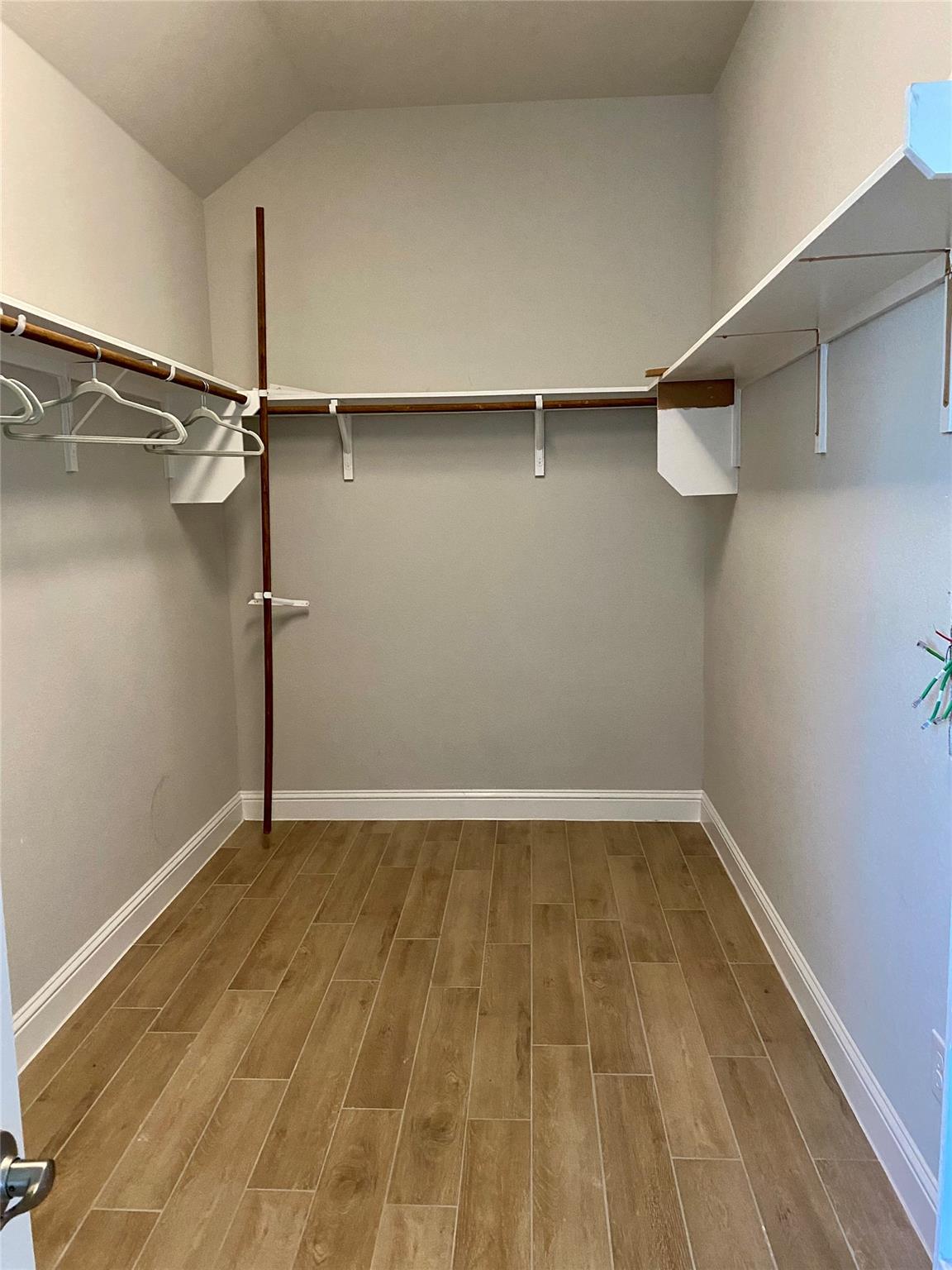 359 Raptor Beak Way, Cedar Creek, TX 78612