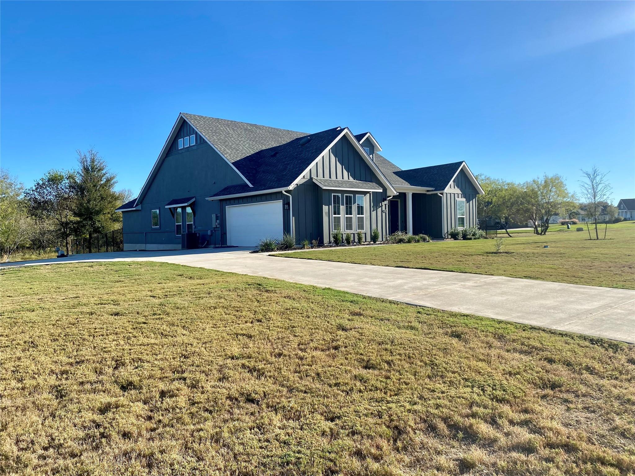 359 Raptor Beak Way, Cedar Creek, TX 78612