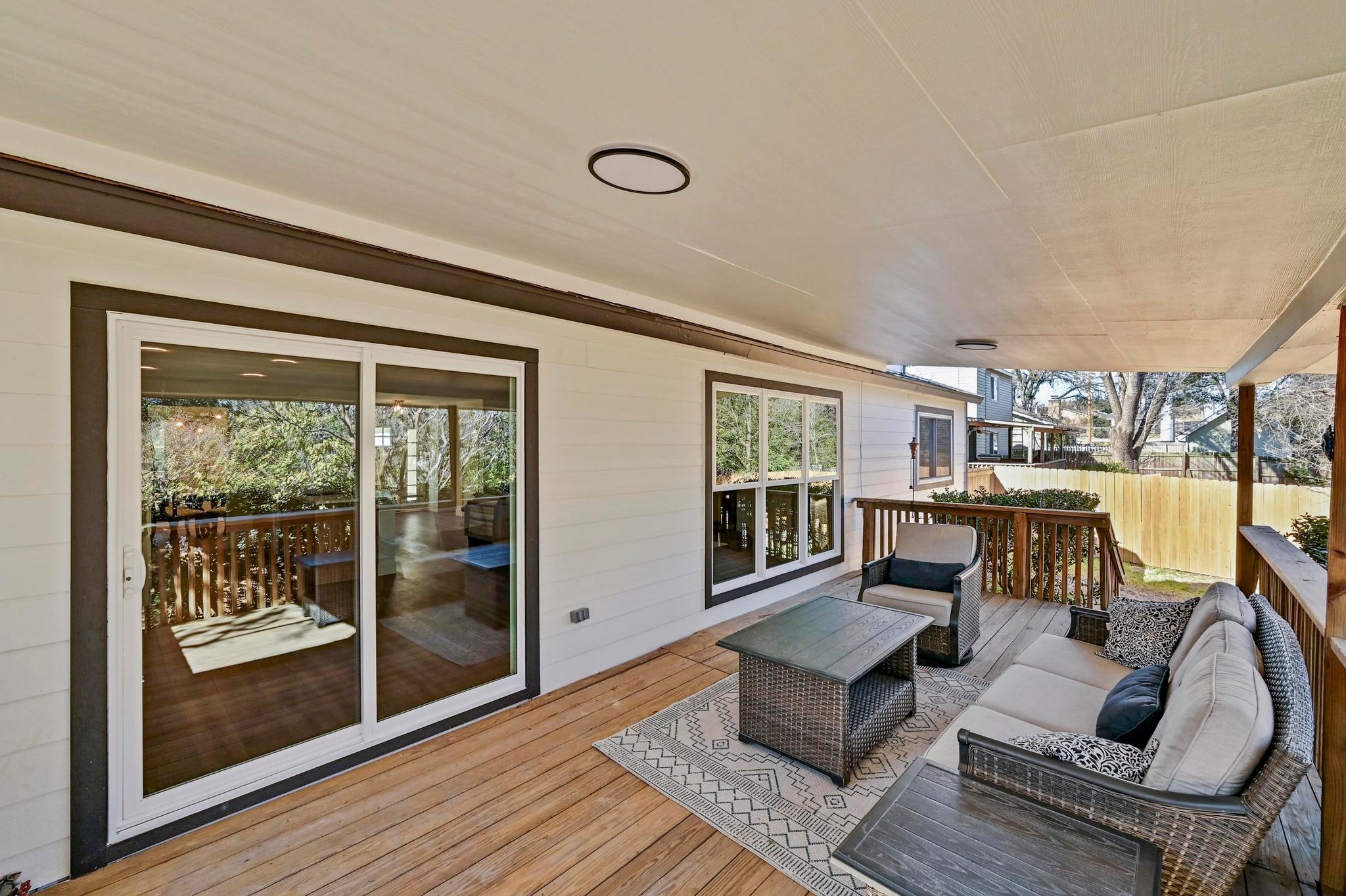 11837 Eubank Dr, Austin, TX 78758