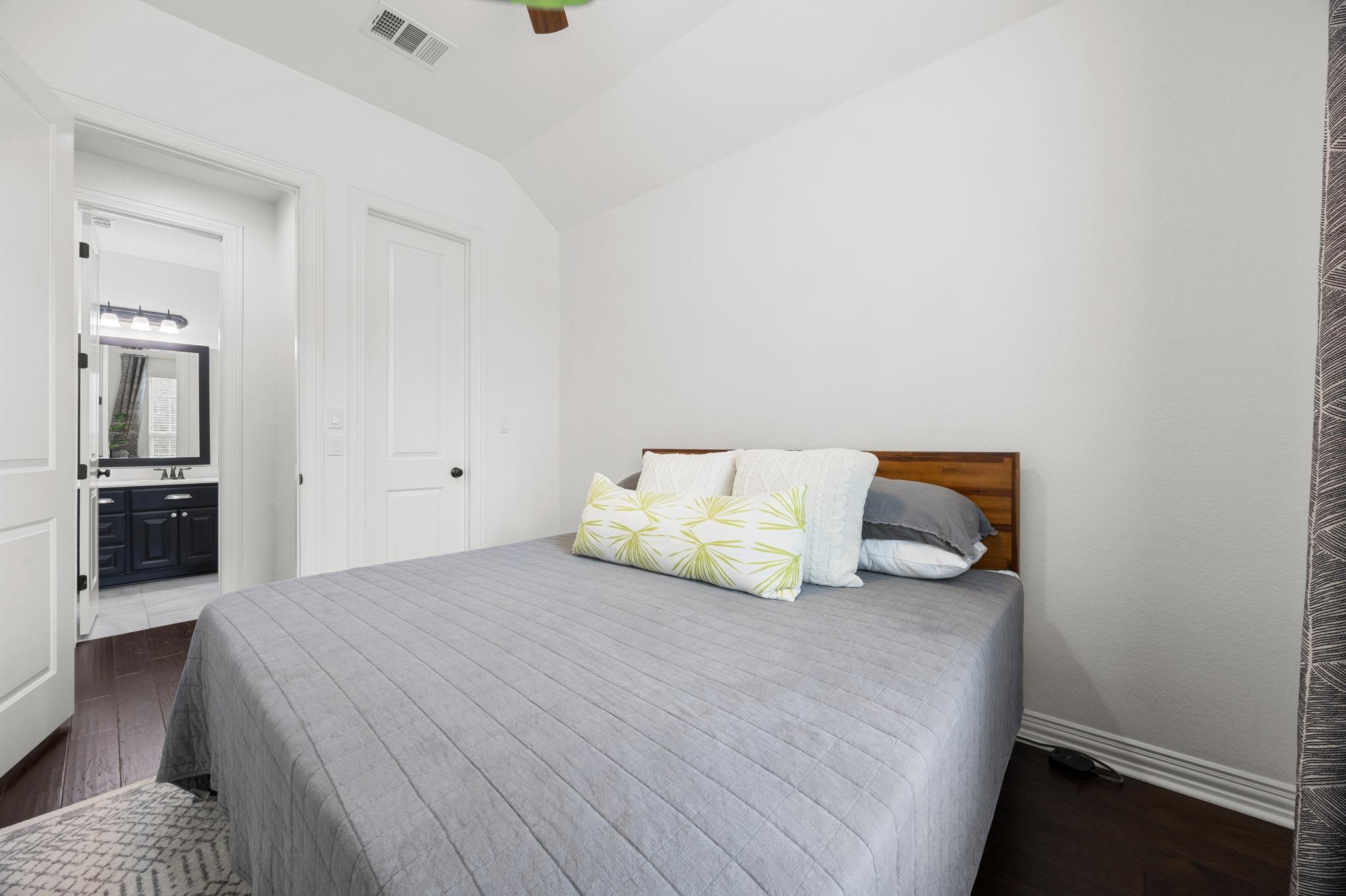 152 Fannin Battleground Ln, Georgetown, TX 78628