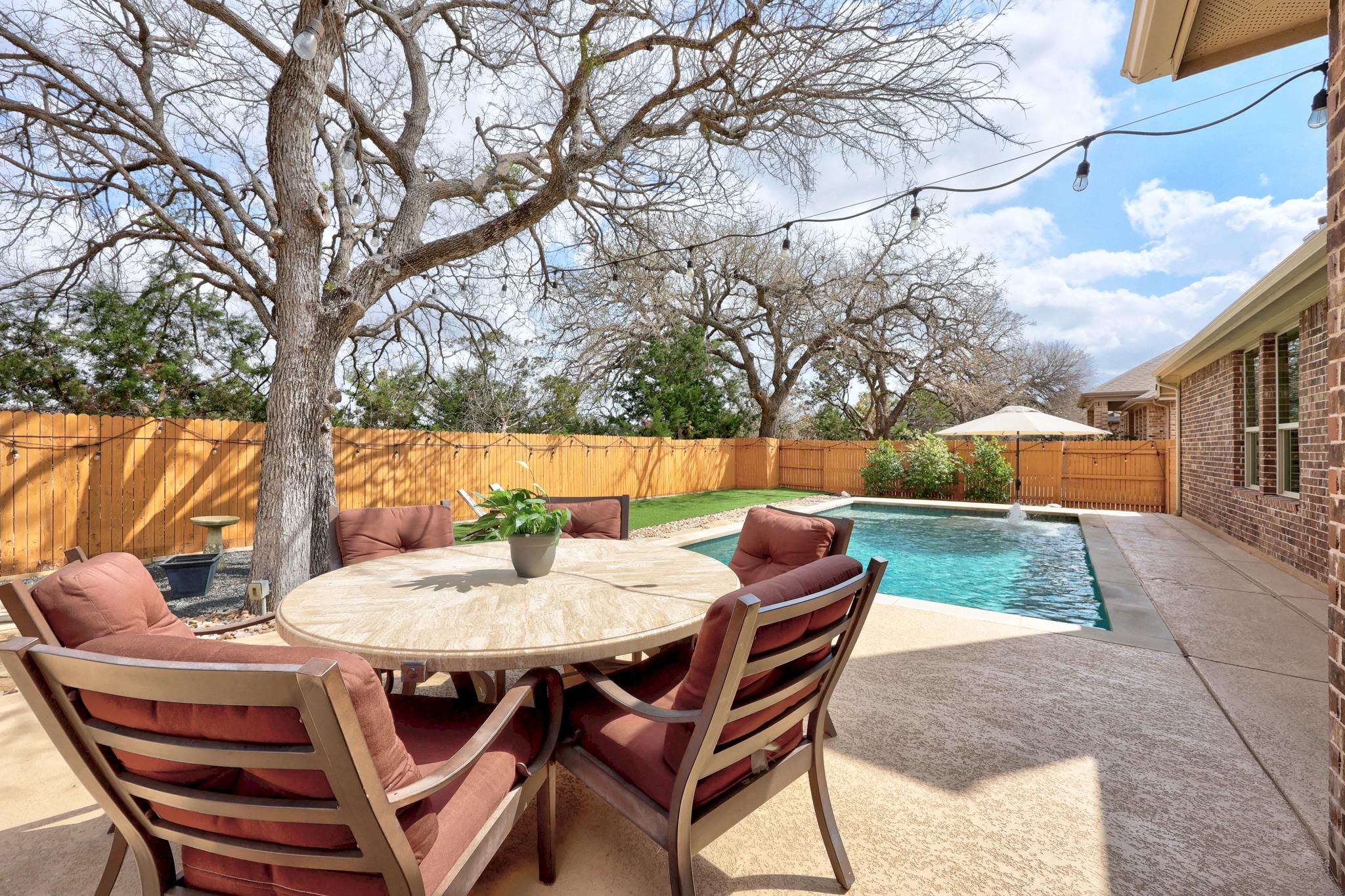 152 Fannin Battleground Ln, Georgetown, TX 78628