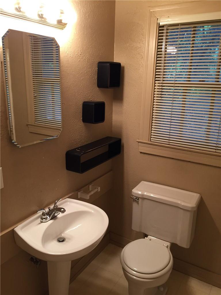 611 W 37th St # B, Austin, TX 78705