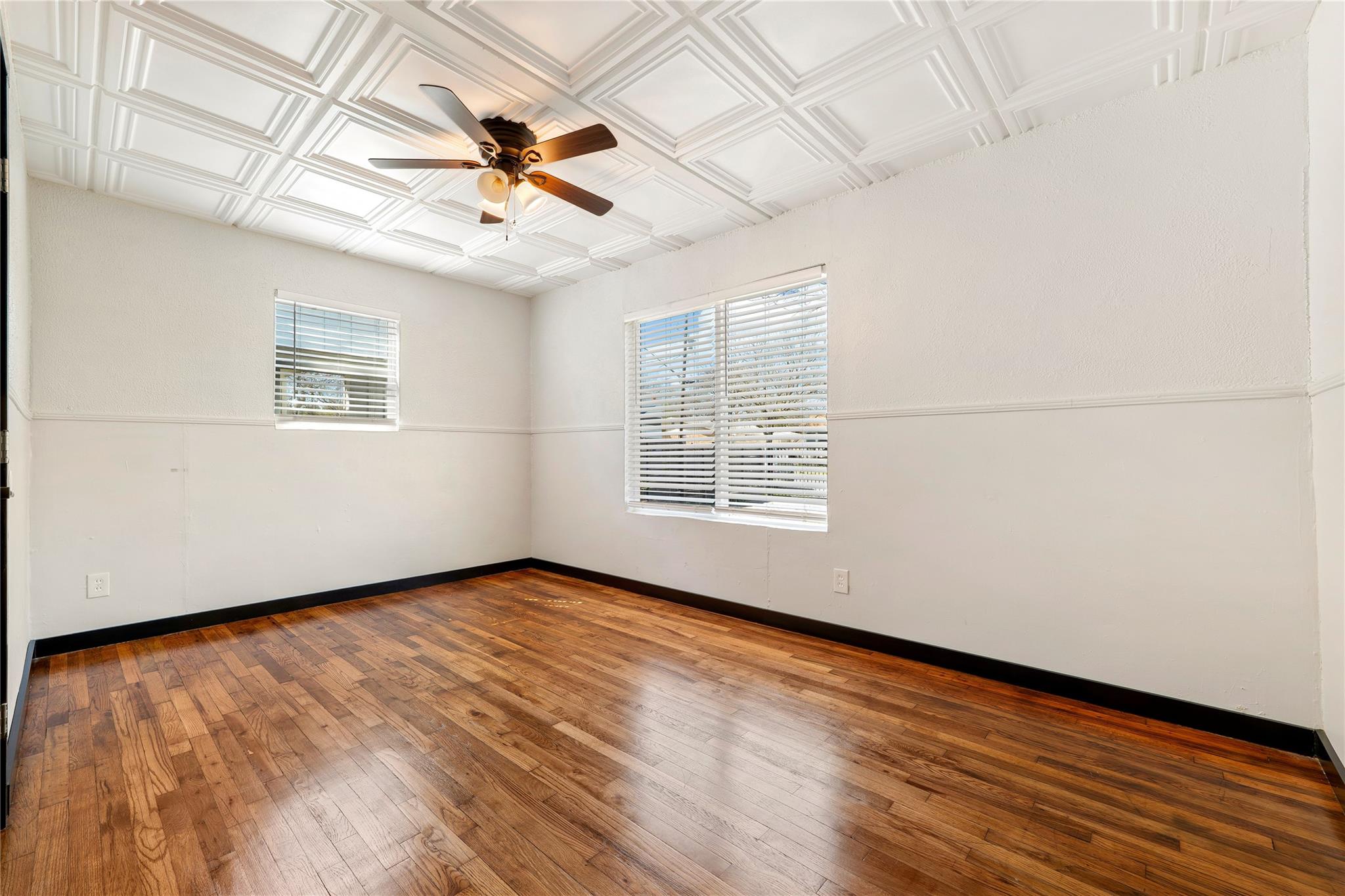 6915 Providence Ave, Austin, TX 78752