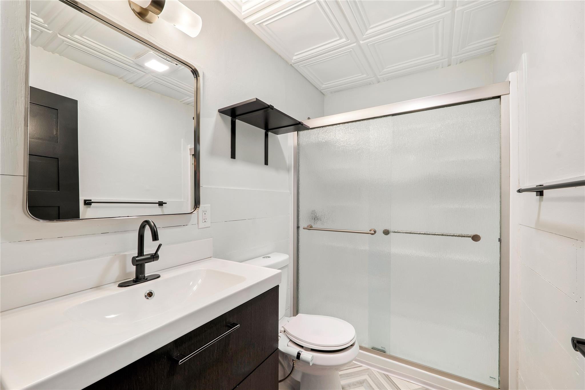 6915 Providence Ave, Austin, TX 78752