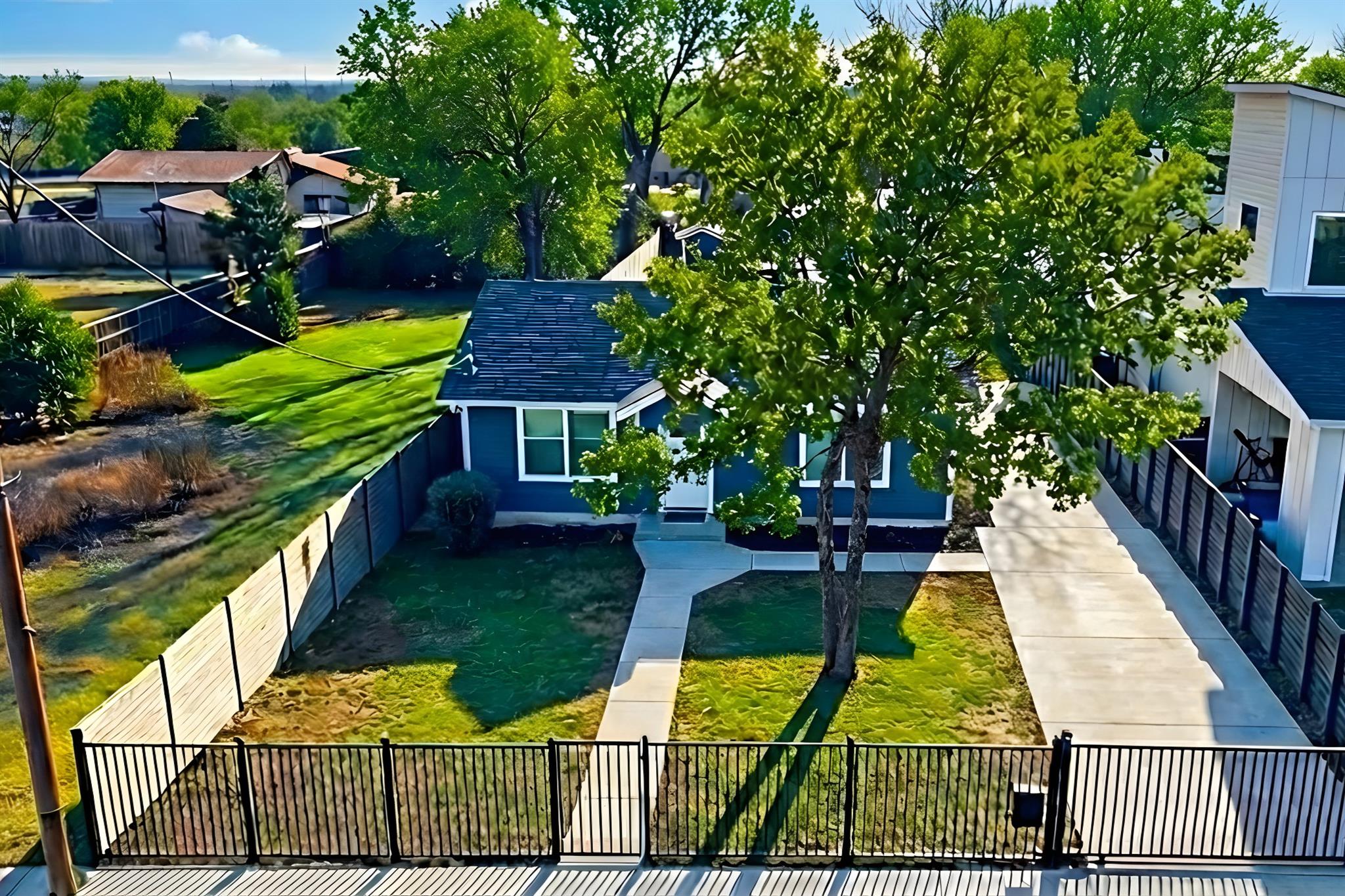 6915 Providence Ave, Austin, TX 78752