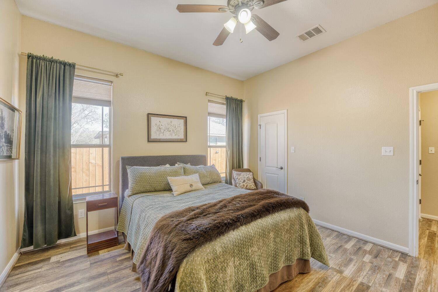 320 Kaanapali Ln, Bastrop, TX 78602