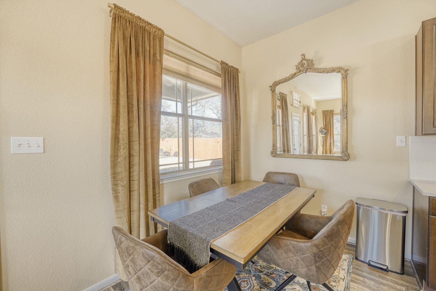 320 Kaanapali Ln, Bastrop, TX 78602