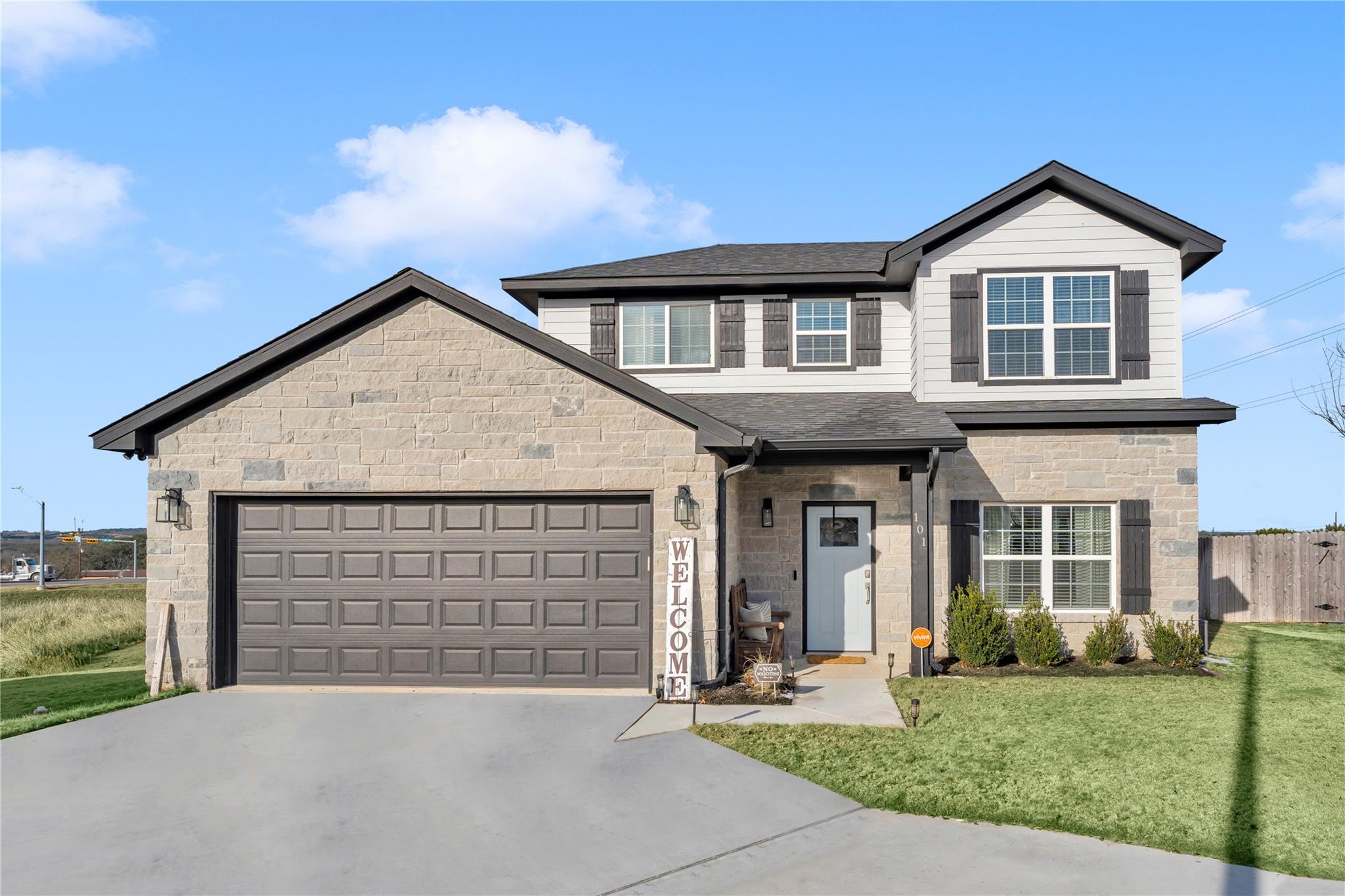 101 Cailin Ct, Burnet, TX 78611