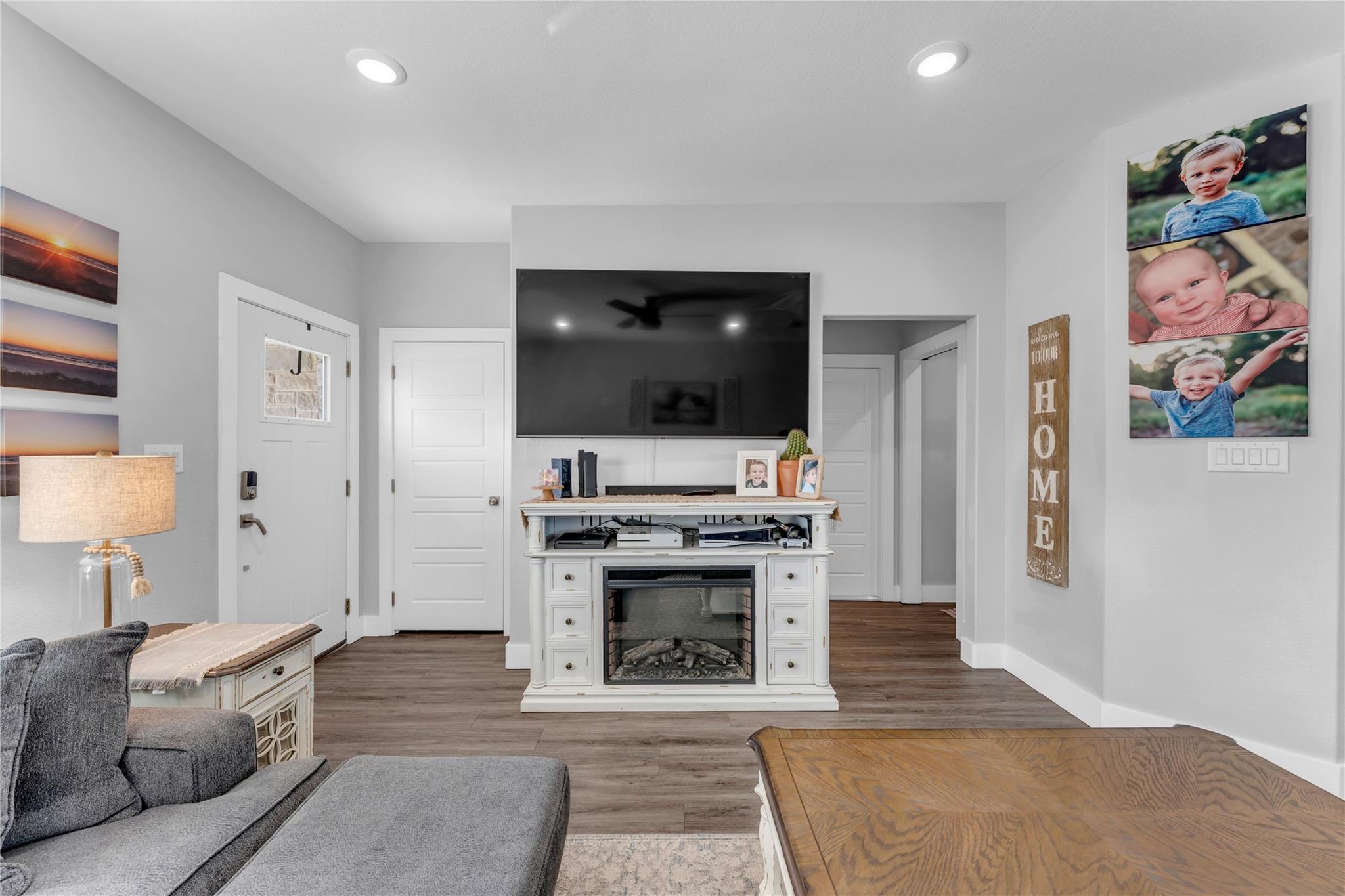 101 Cailin Ct, Burnet, TX 78611