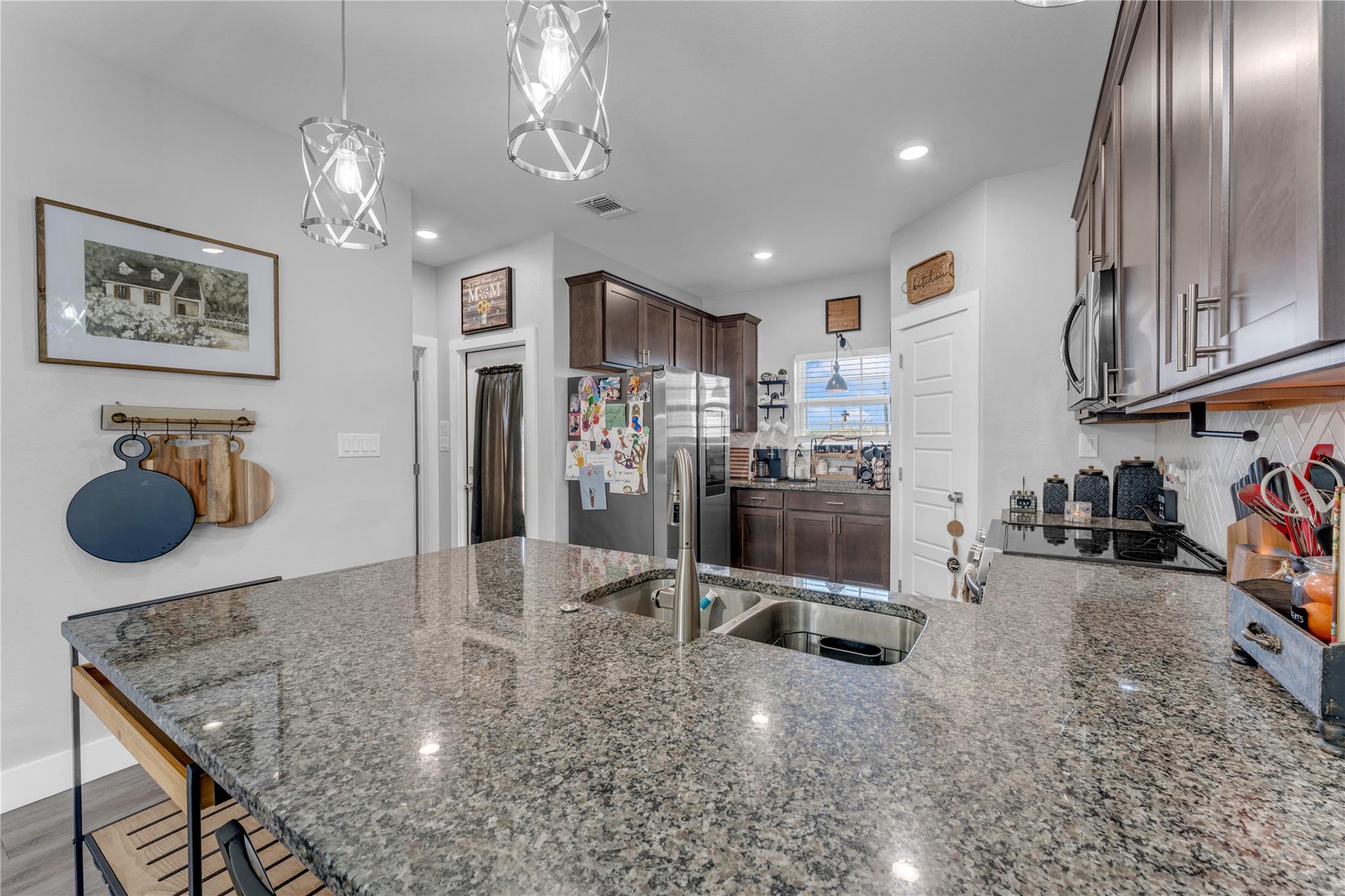 101 Cailin Ct, Burnet, TX 78611