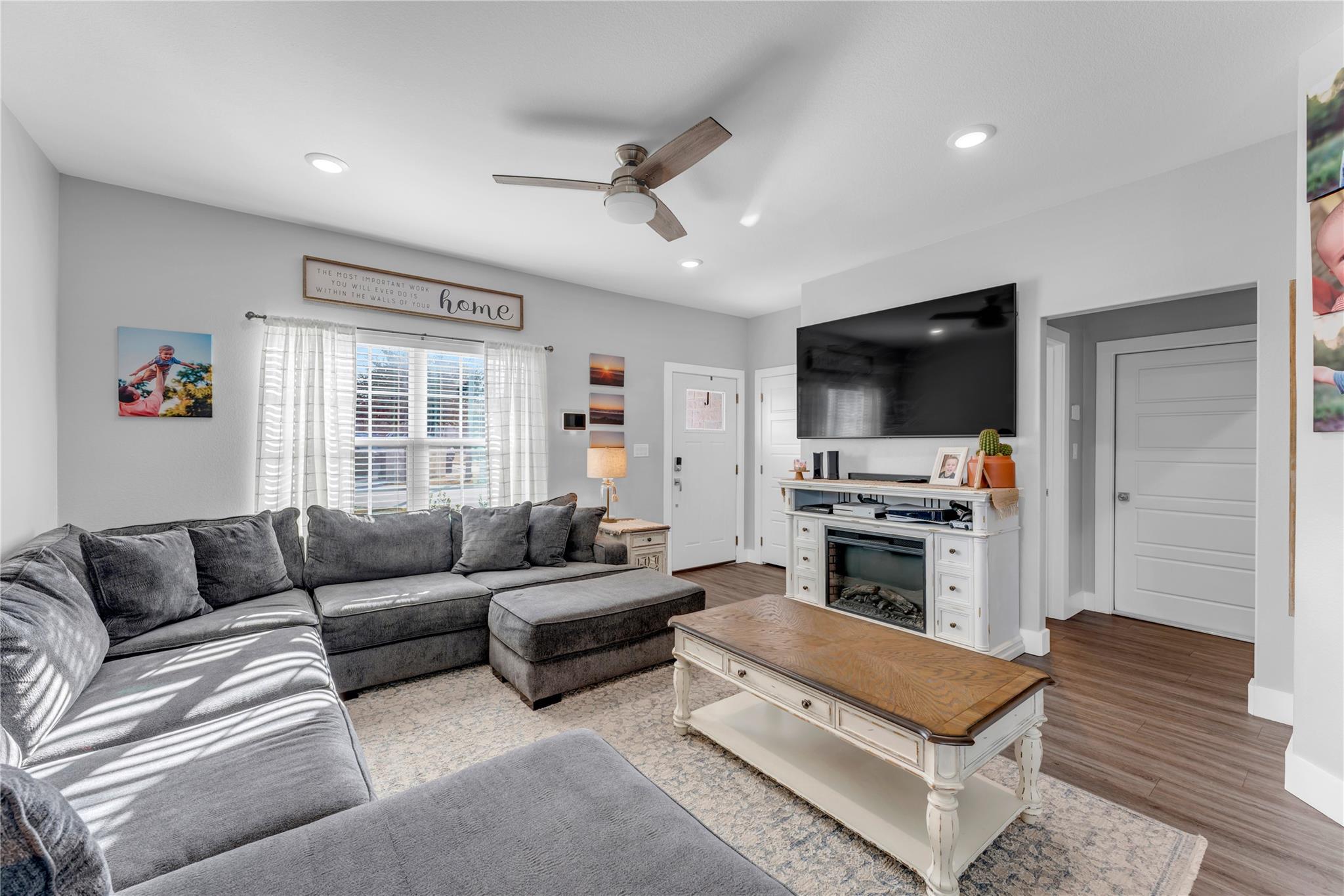 101 Cailin Ct, Burnet, TX 78611