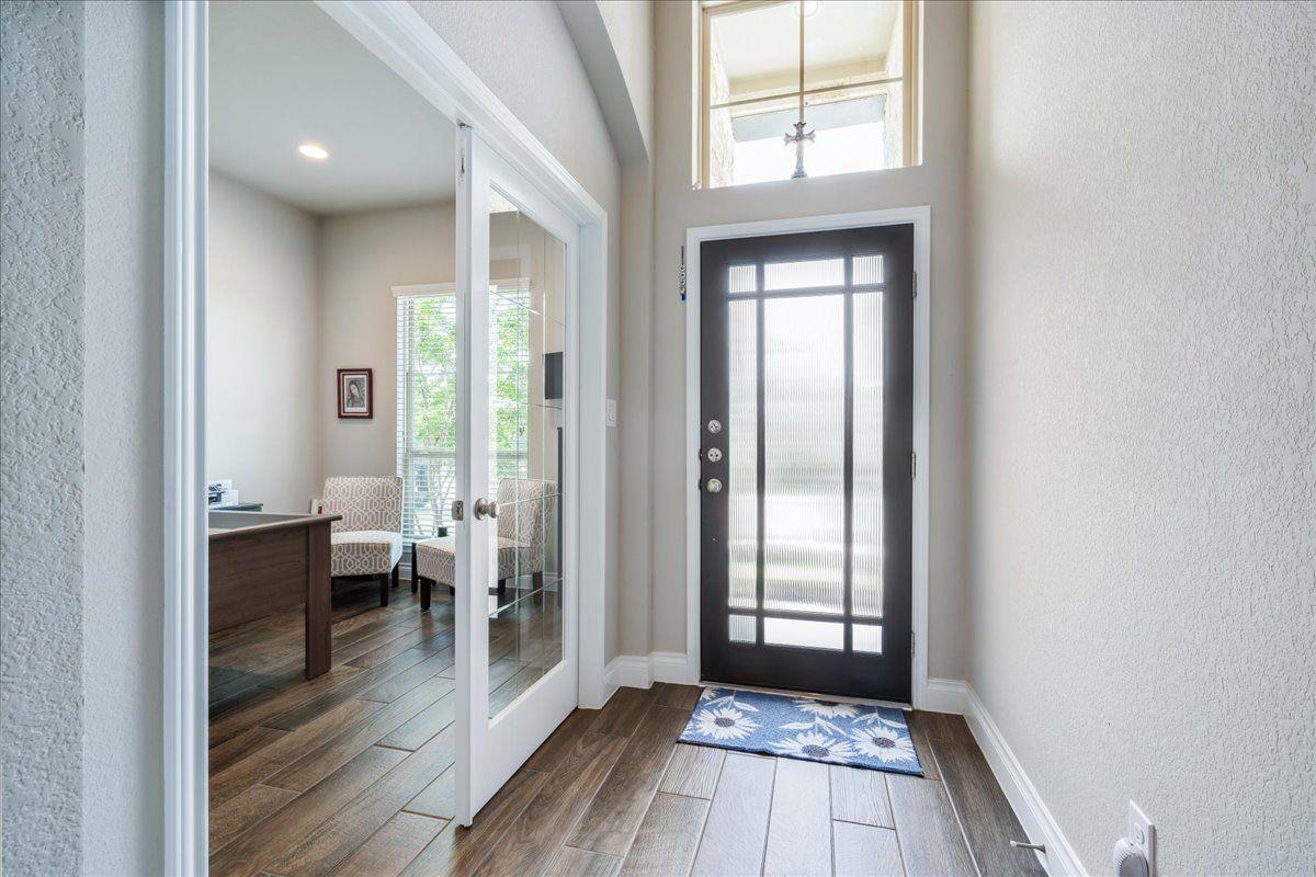 217 Cherokee Rose Cir, Georgetown, TX 78626