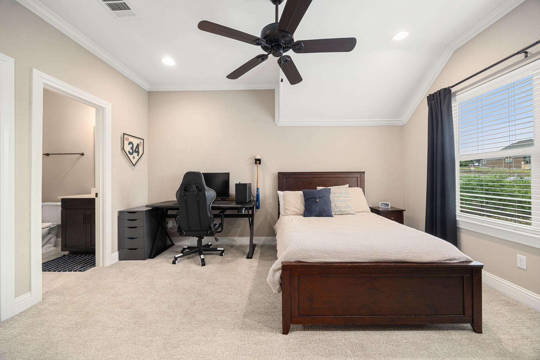 875 Spectacular Bid Dr, Austin, TX 78737