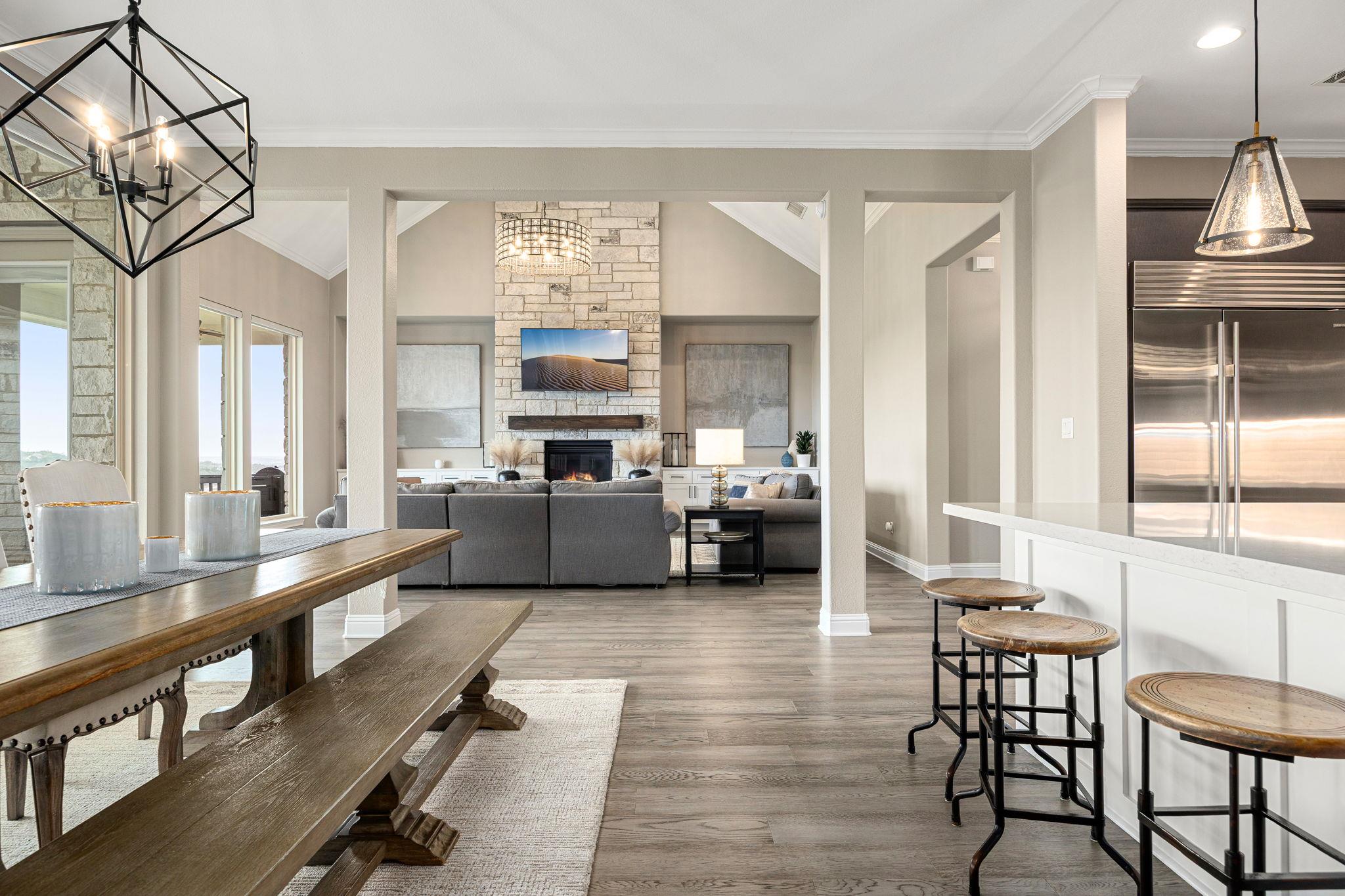 875 Spectacular Bid Dr, Austin, TX 78737