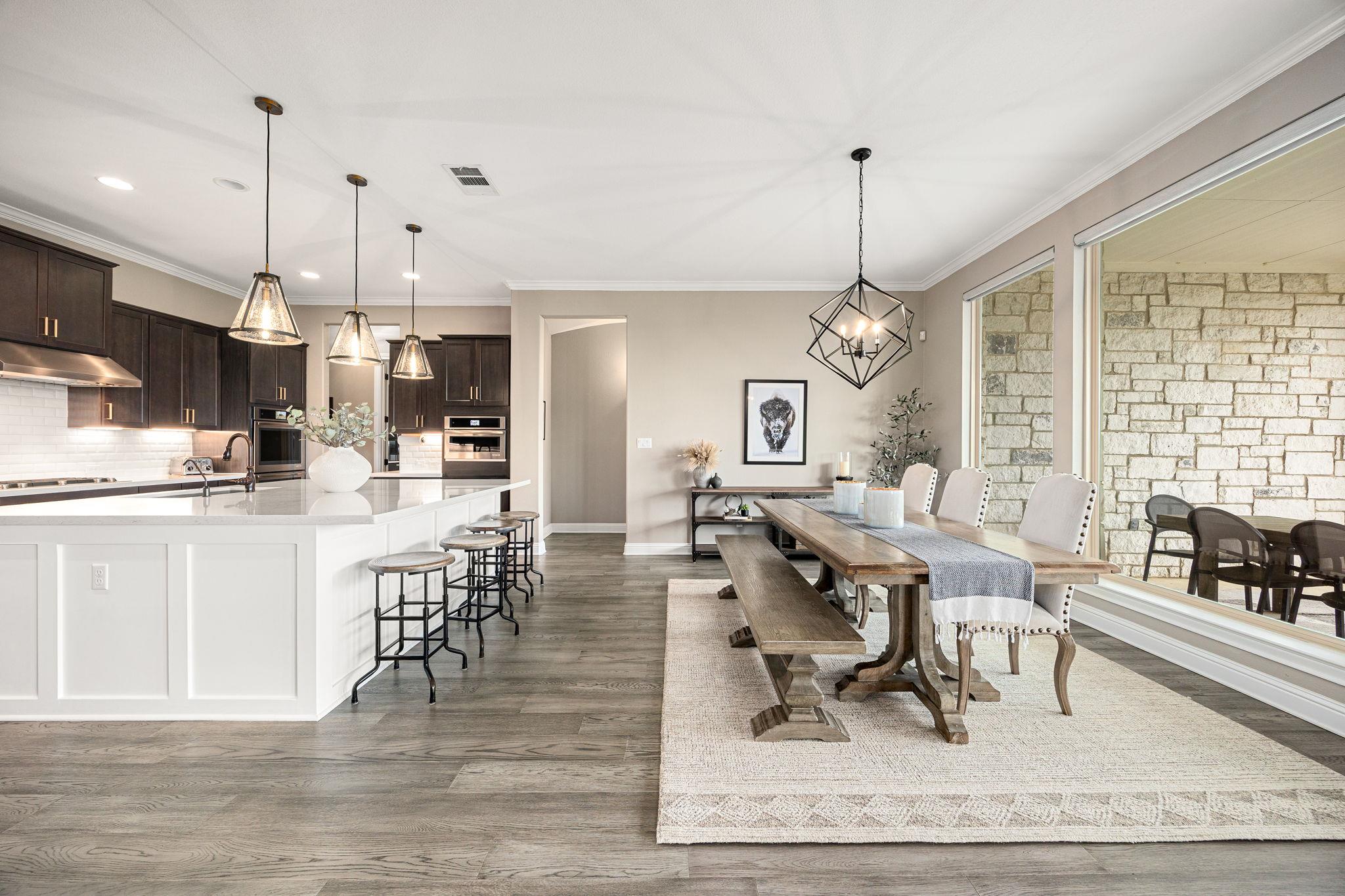 875 Spectacular Bid Dr, Austin, TX 78737