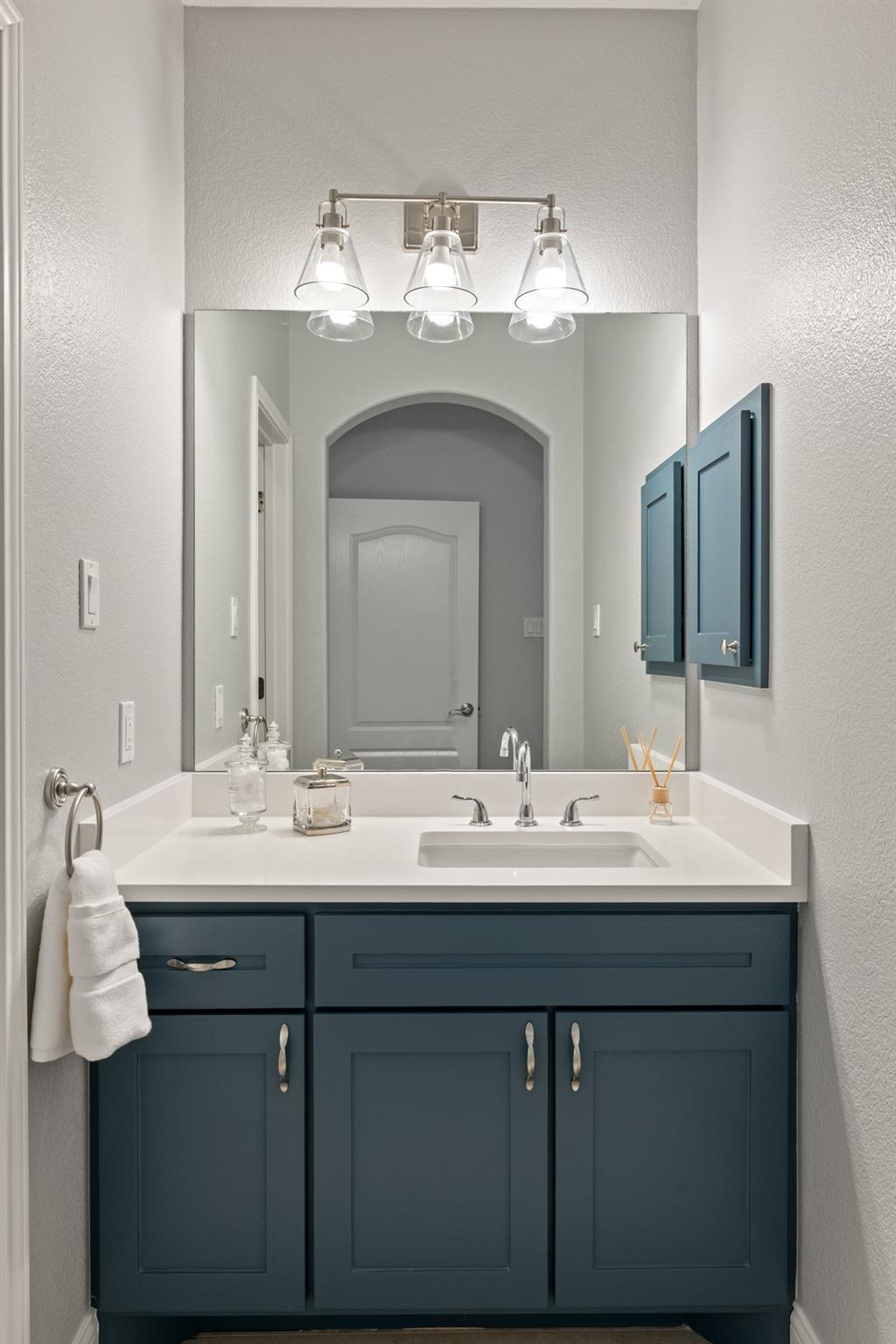 7916 Crandall Rd, Austin, TX 78739