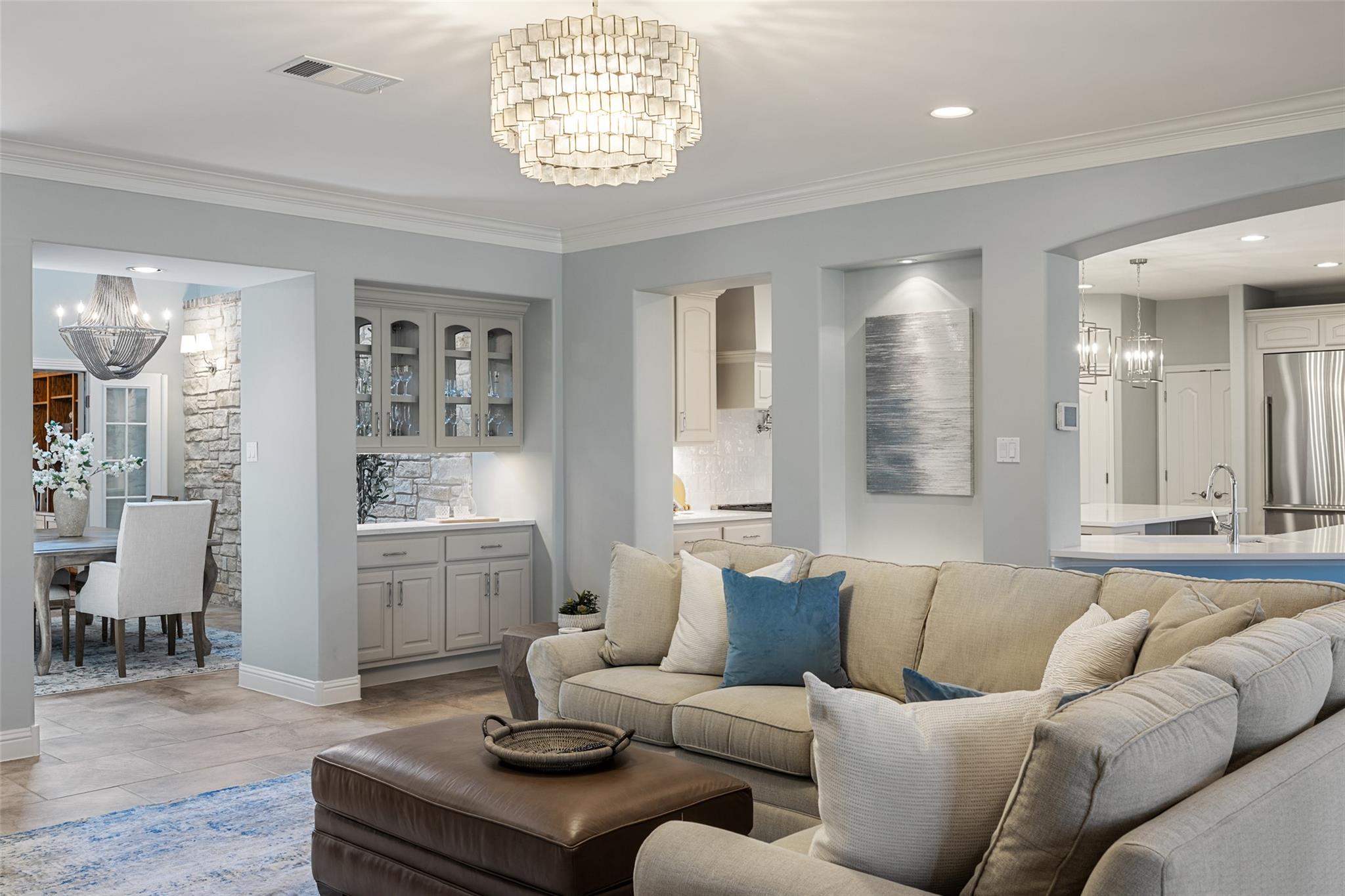 7916 Crandall Rd, Austin, TX 78739