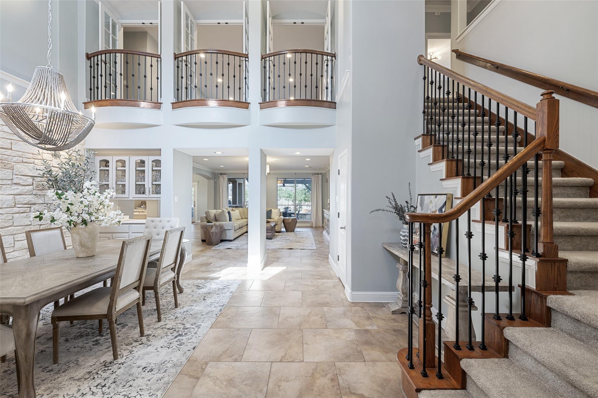 7916 Crandall Rd, Austin, TX 78739