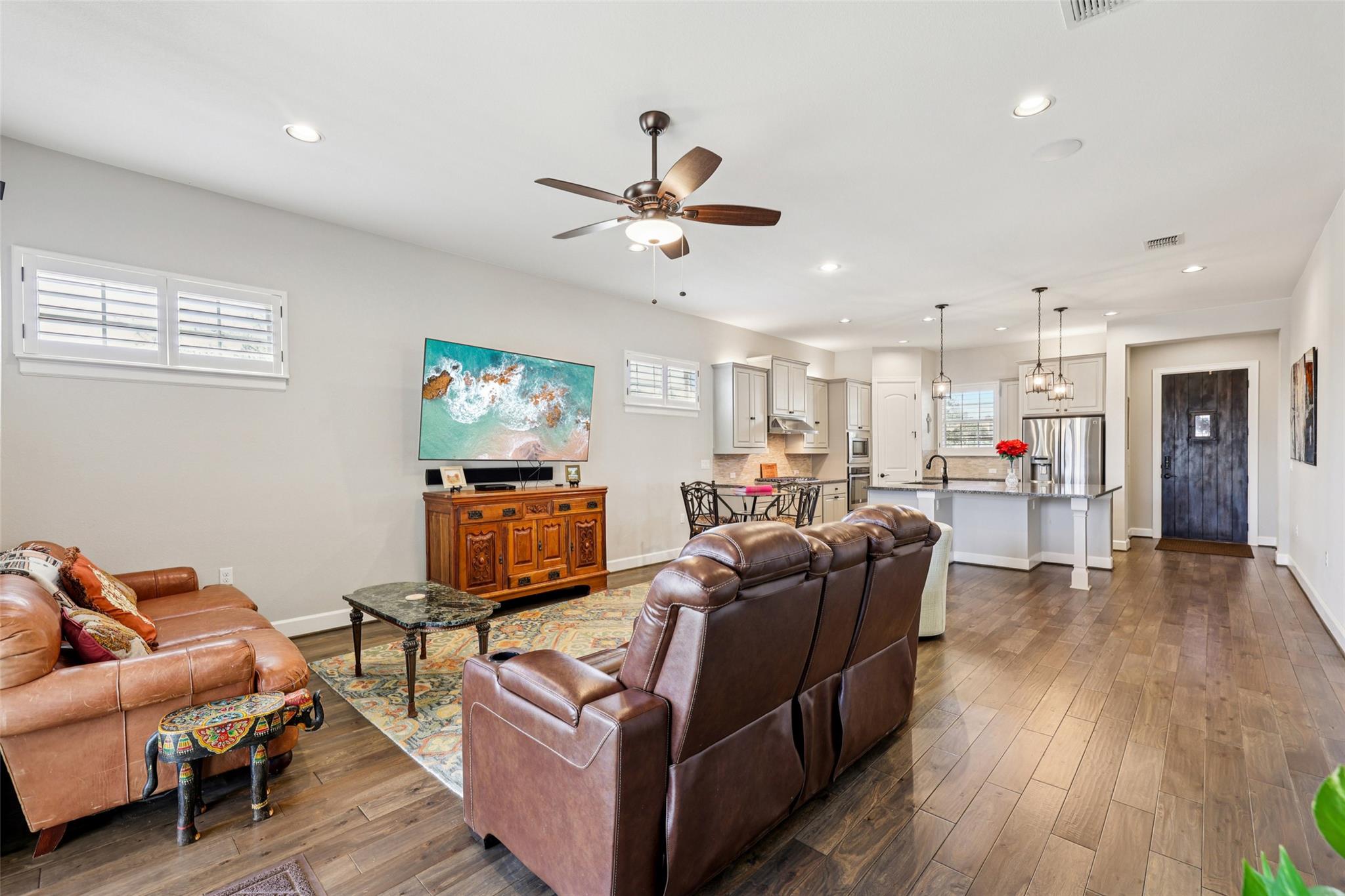 259 Sowing Oak Dr, San Marcos, TX 78666